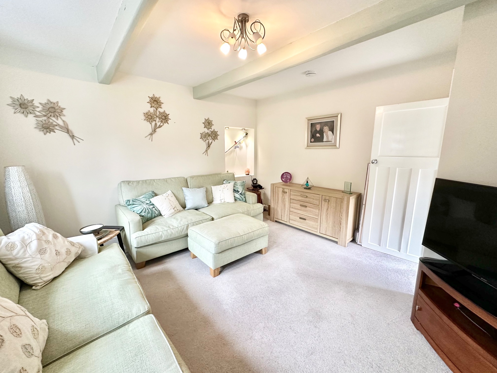 2 bedroom end terraced house For Sale in Hebden Bridge - Photograph 6.