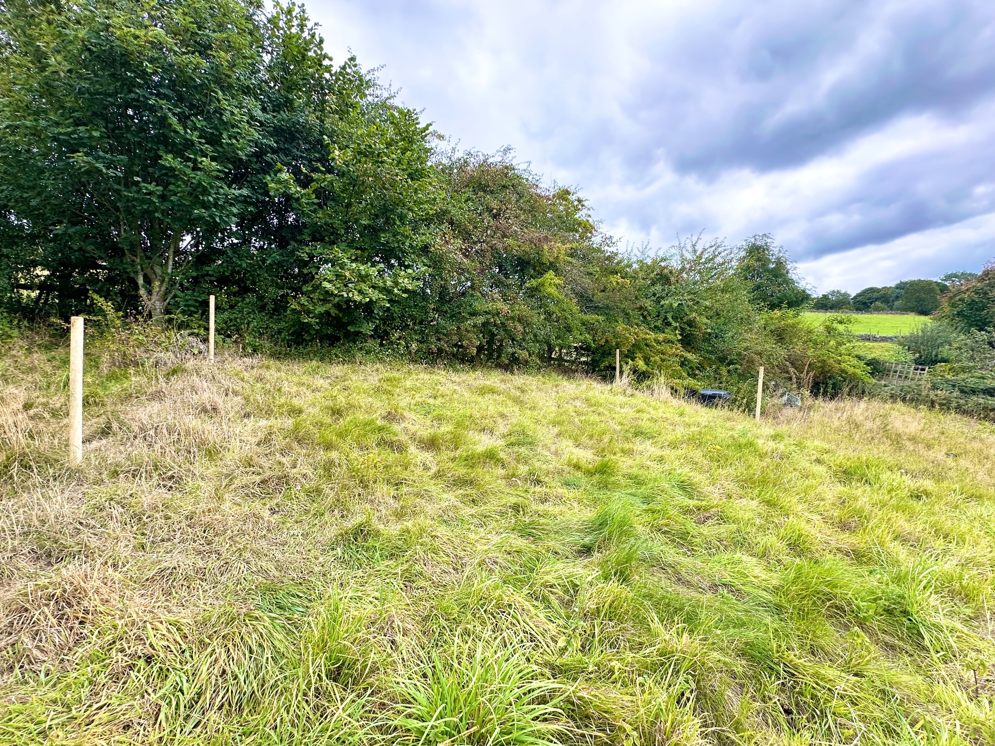 3 bedroom end terraced house For Sale in Midgley - Photograph 22.
