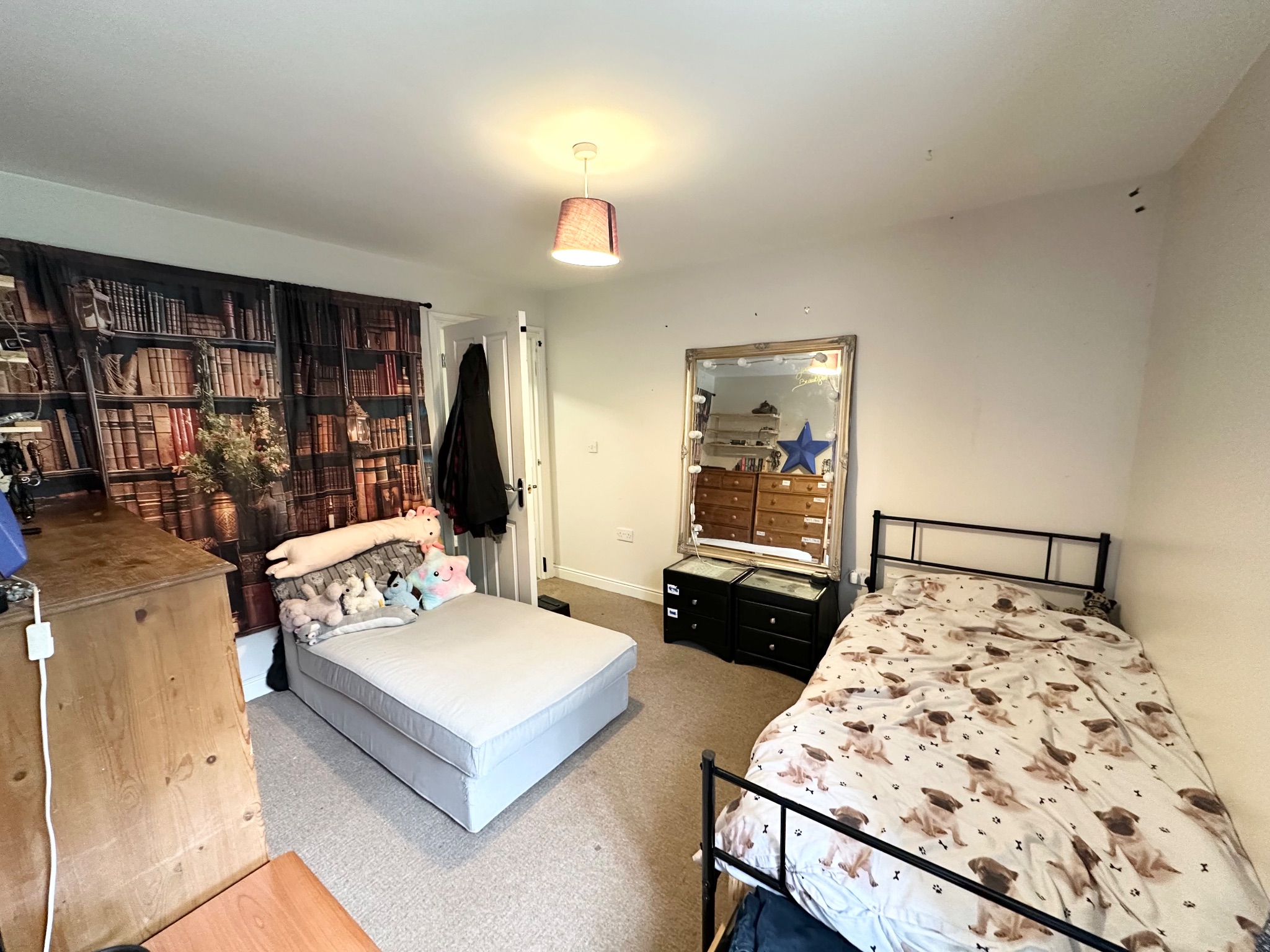 2 bedroom apartment flat/apartment For Sale in Mytholmroyd - Photograph 8.