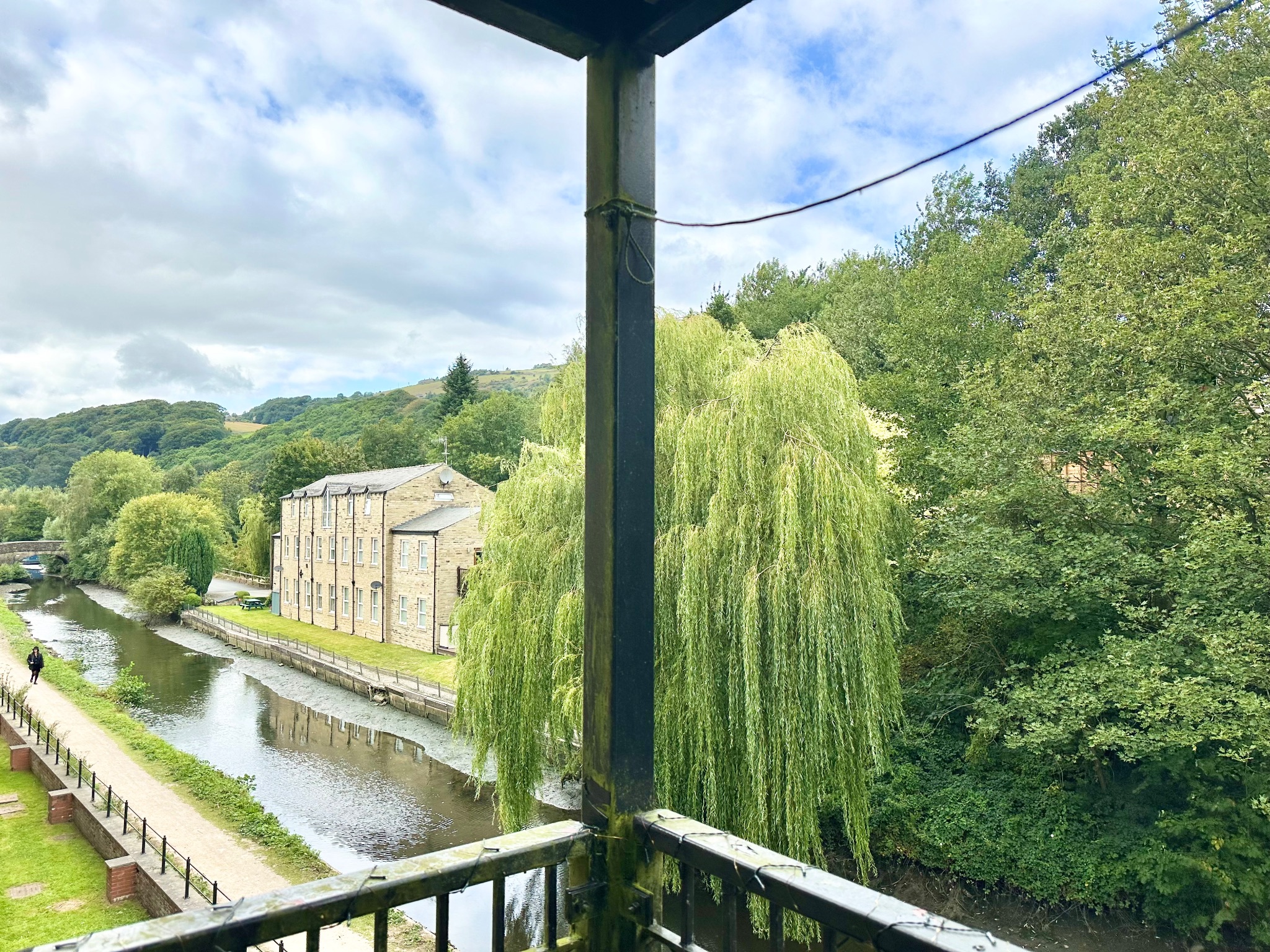 2 bedroom apartment flat/apartment For Sale in Mytholmroyd - Photograph 14.
