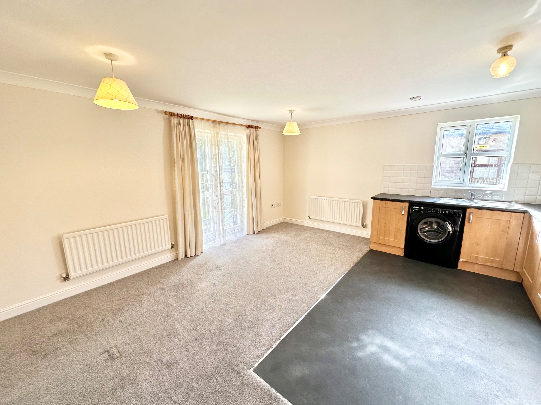 2 bedroom ground floor flat/apartment For Sale in Hebden Bridge - Photograph 4.
