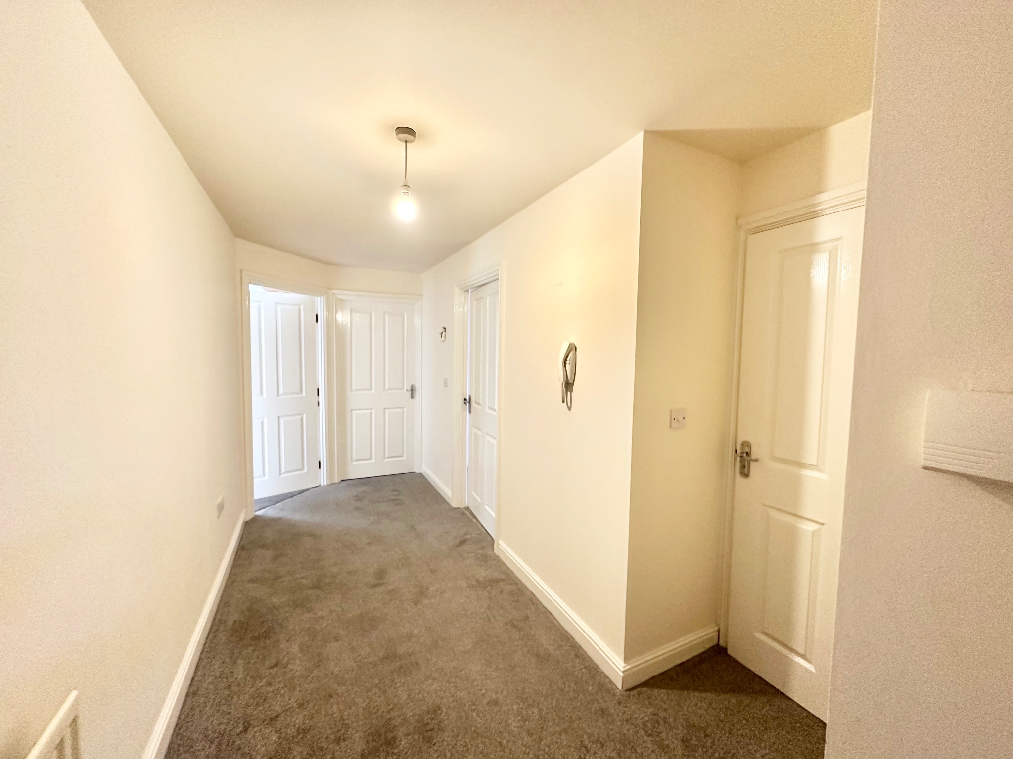 2 bedroom ground floor flat/apartment For Sale in Hebden Bridge - Photograph 3.