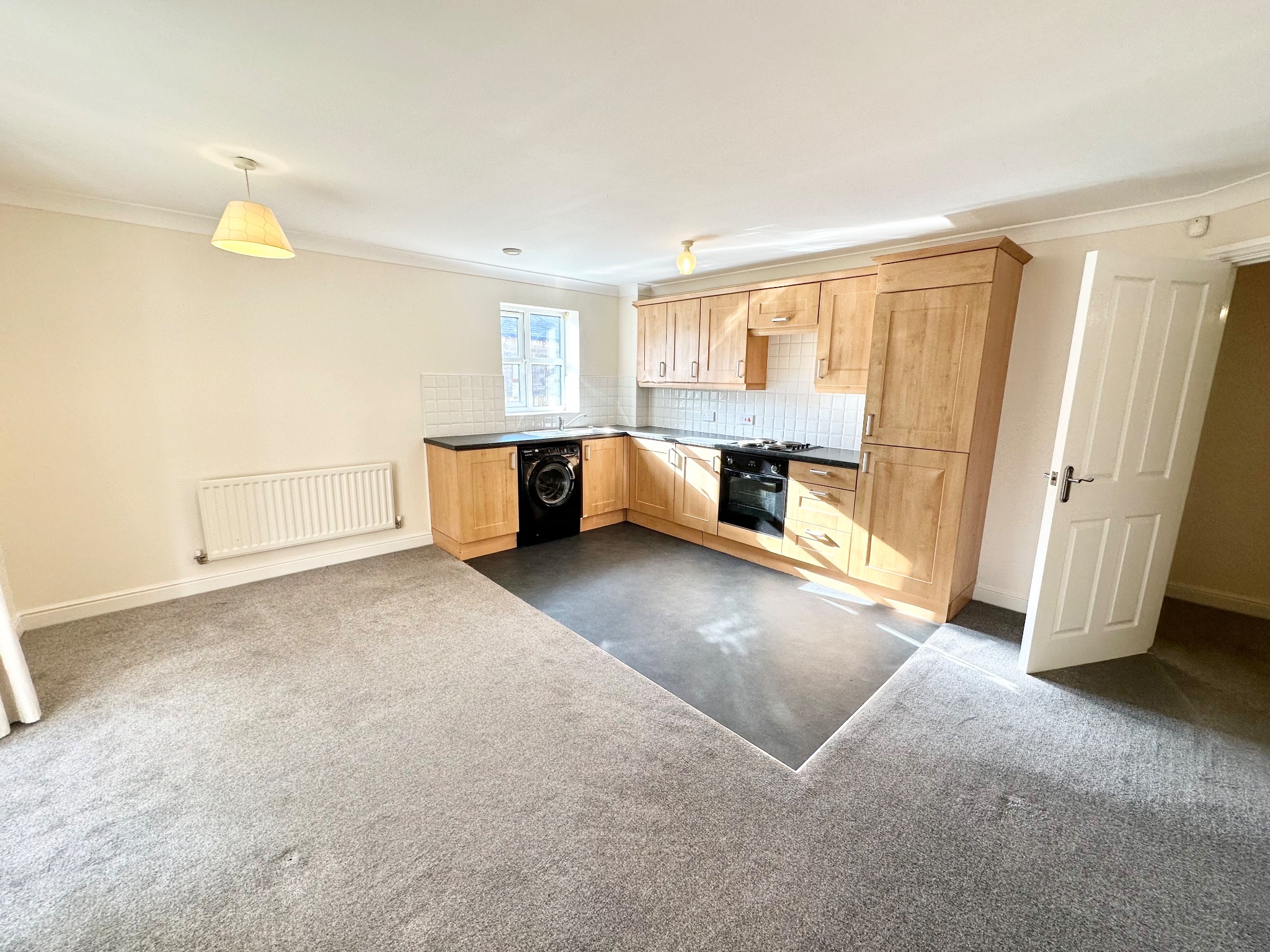 2 bedroom ground floor flat/apartment For Sale in Hebden Bridge - Photograph 5.