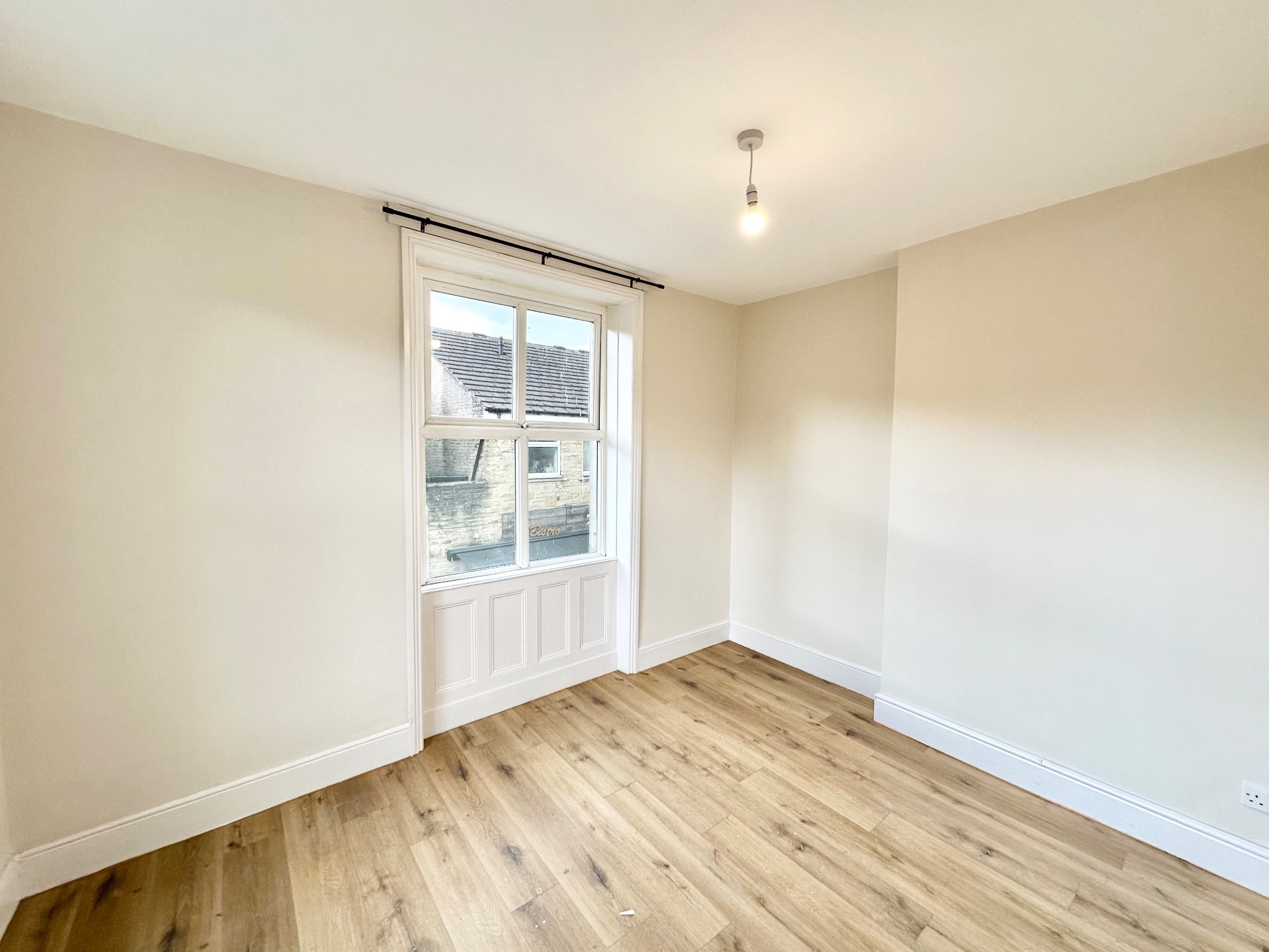 2 bedroom apartment flat/apartment To Let in Hebden Bridge - Photograph 9.