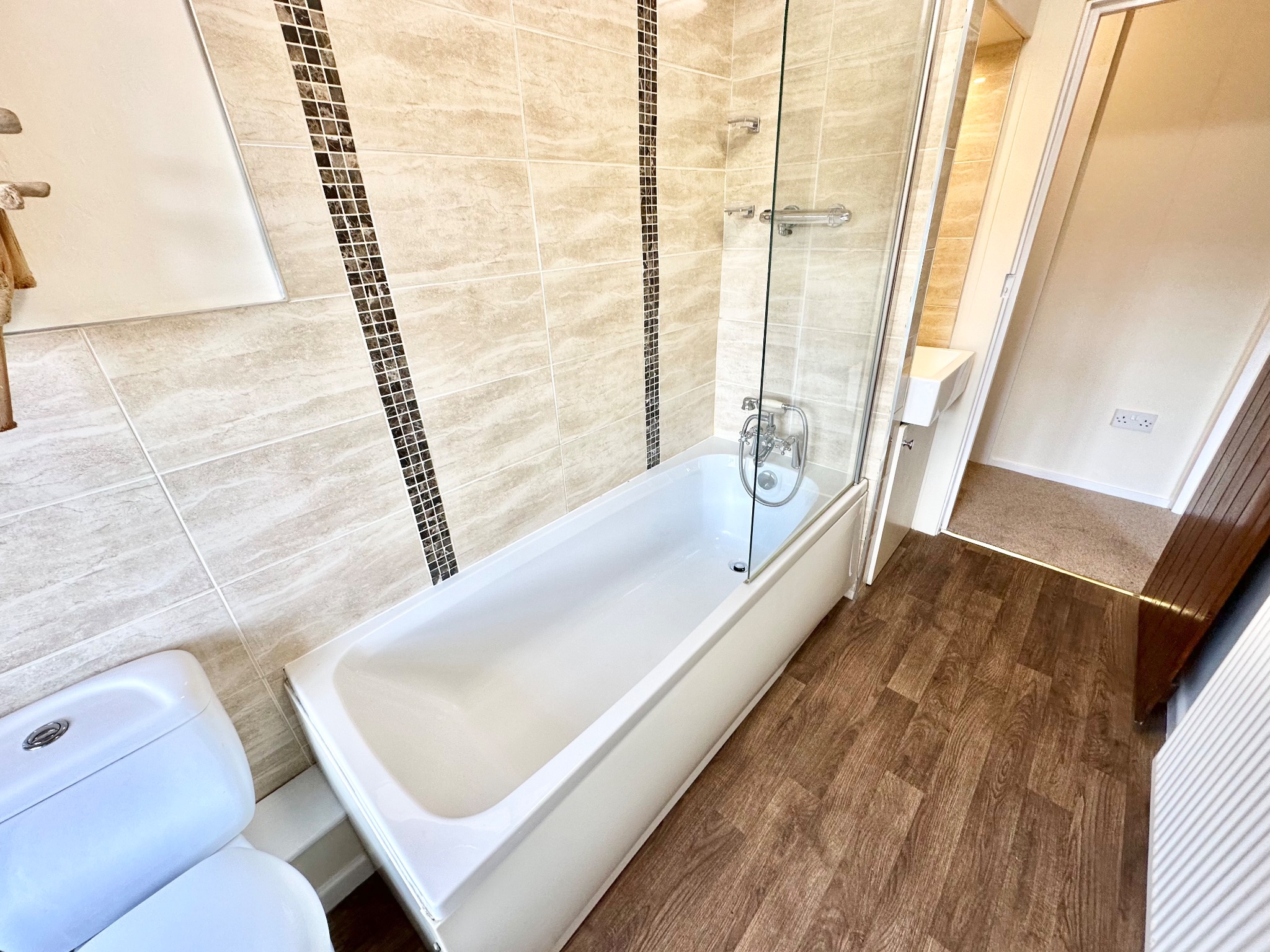 2 bedroom cottage house To Let in Hebden Bridge - Photograph 12.