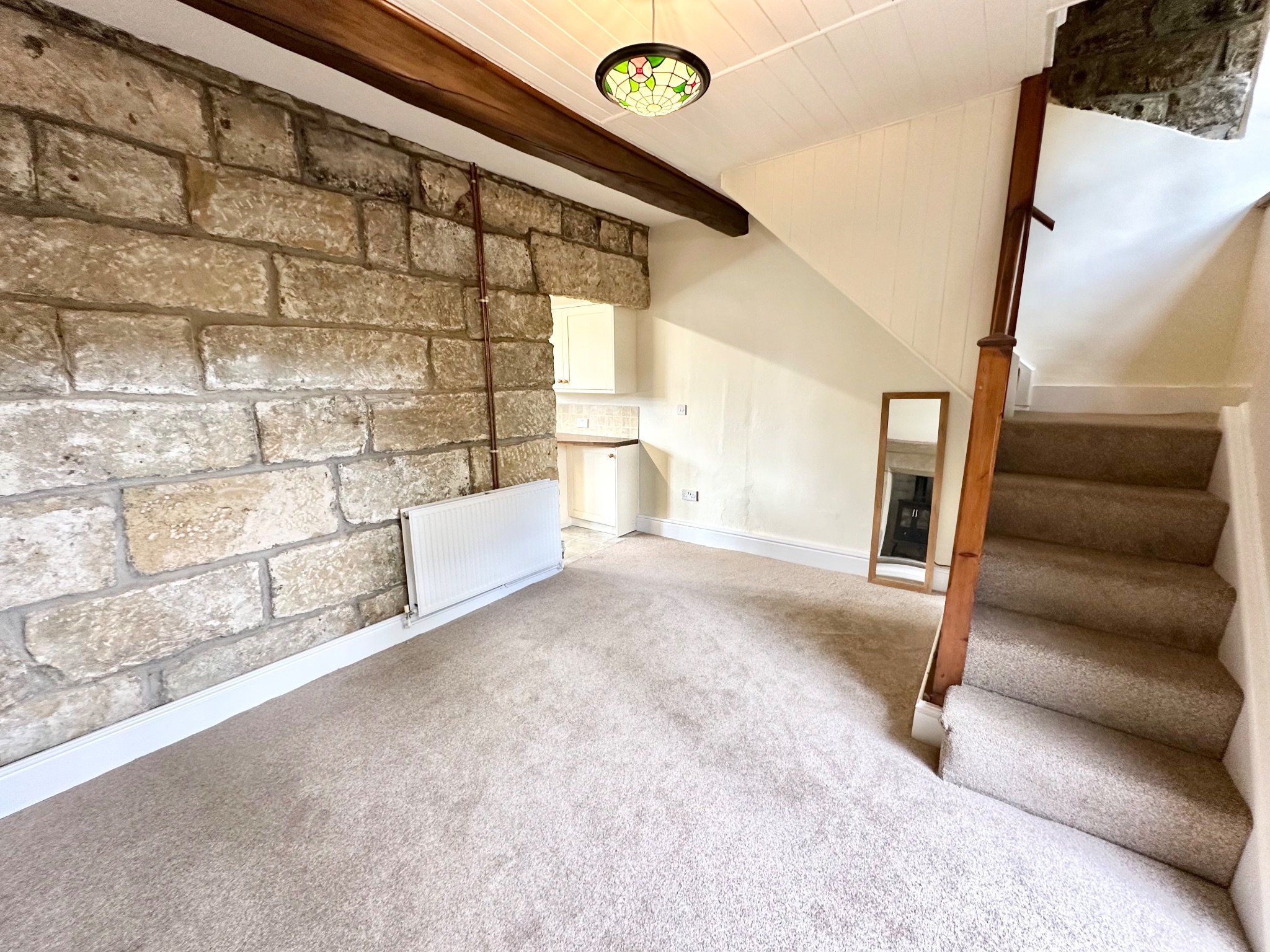 2 bedroom cottage house To Let in Hebden Bridge - Photograph 4.