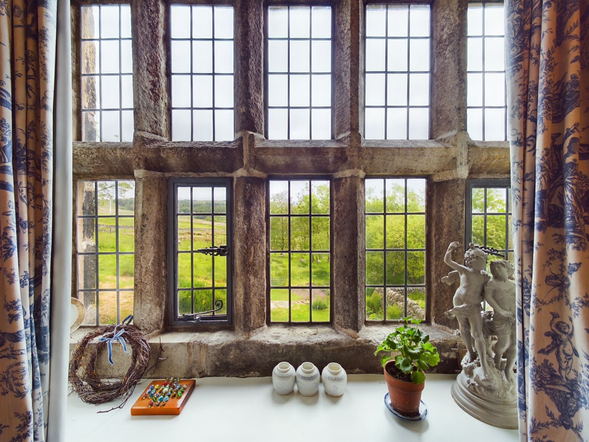 7 bedroom detached house For Sale in Todmorden - Photograph 18.