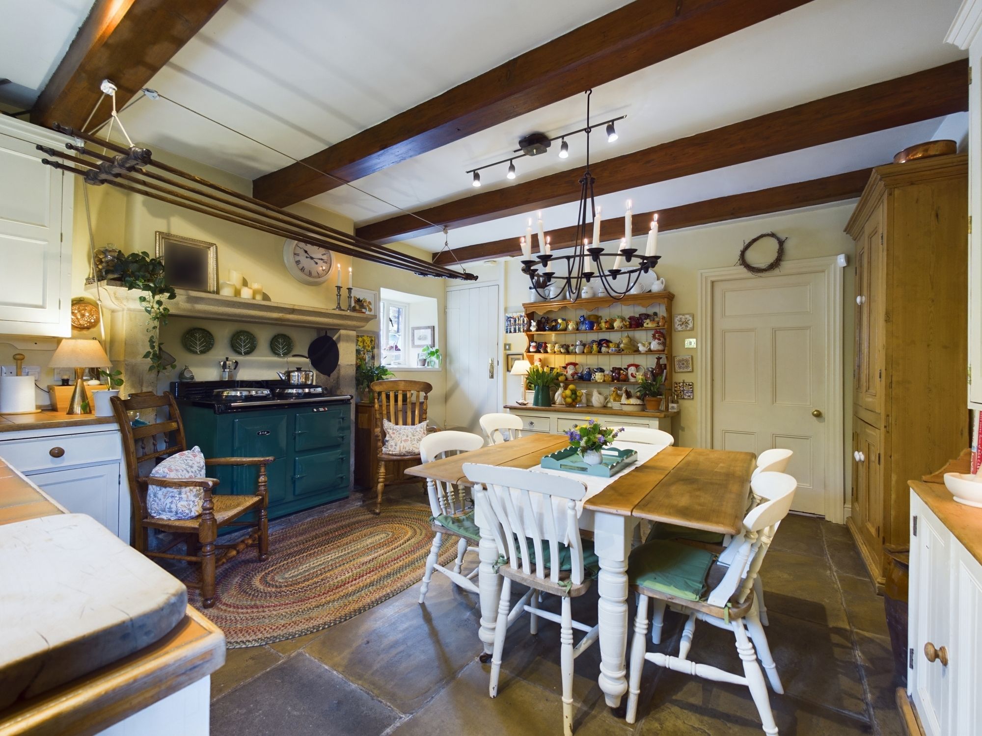 7 bedroom detached house For Sale in Todmorden - Photograph 16.