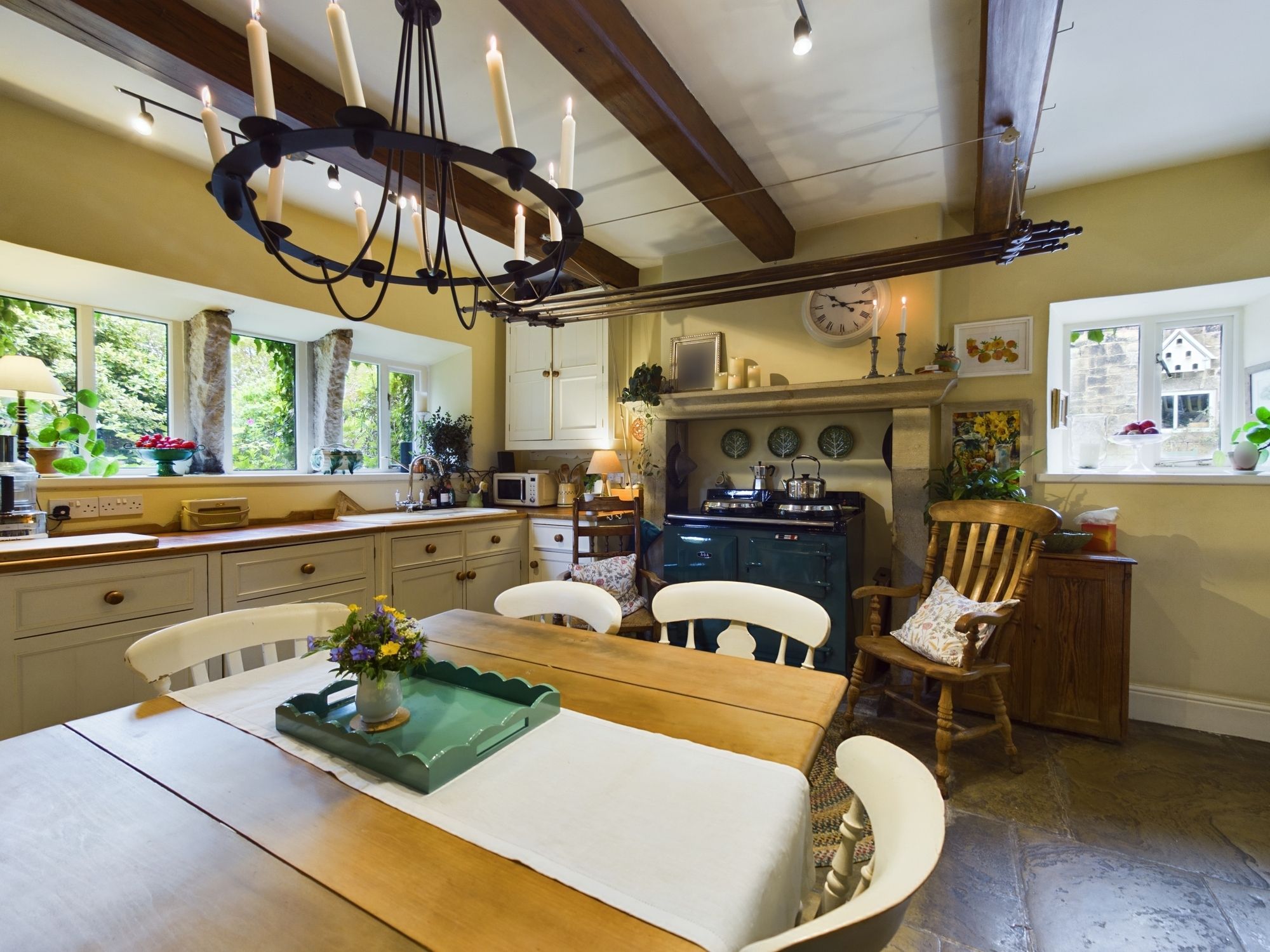 7 bedroom detached house For Sale in Todmorden - Photograph 14.