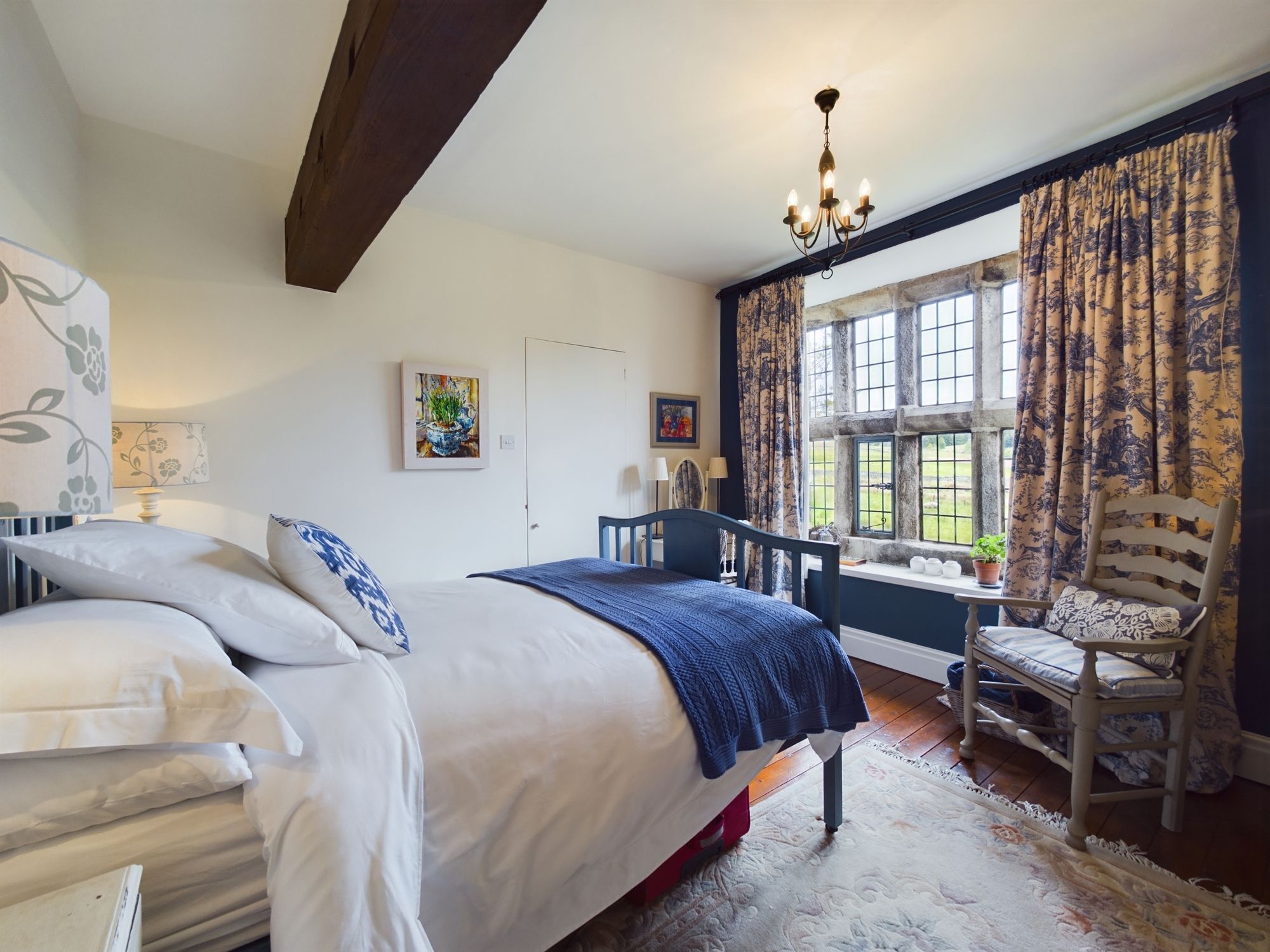 7 bedroom detached house For Sale in Todmorden - Photograph 19.