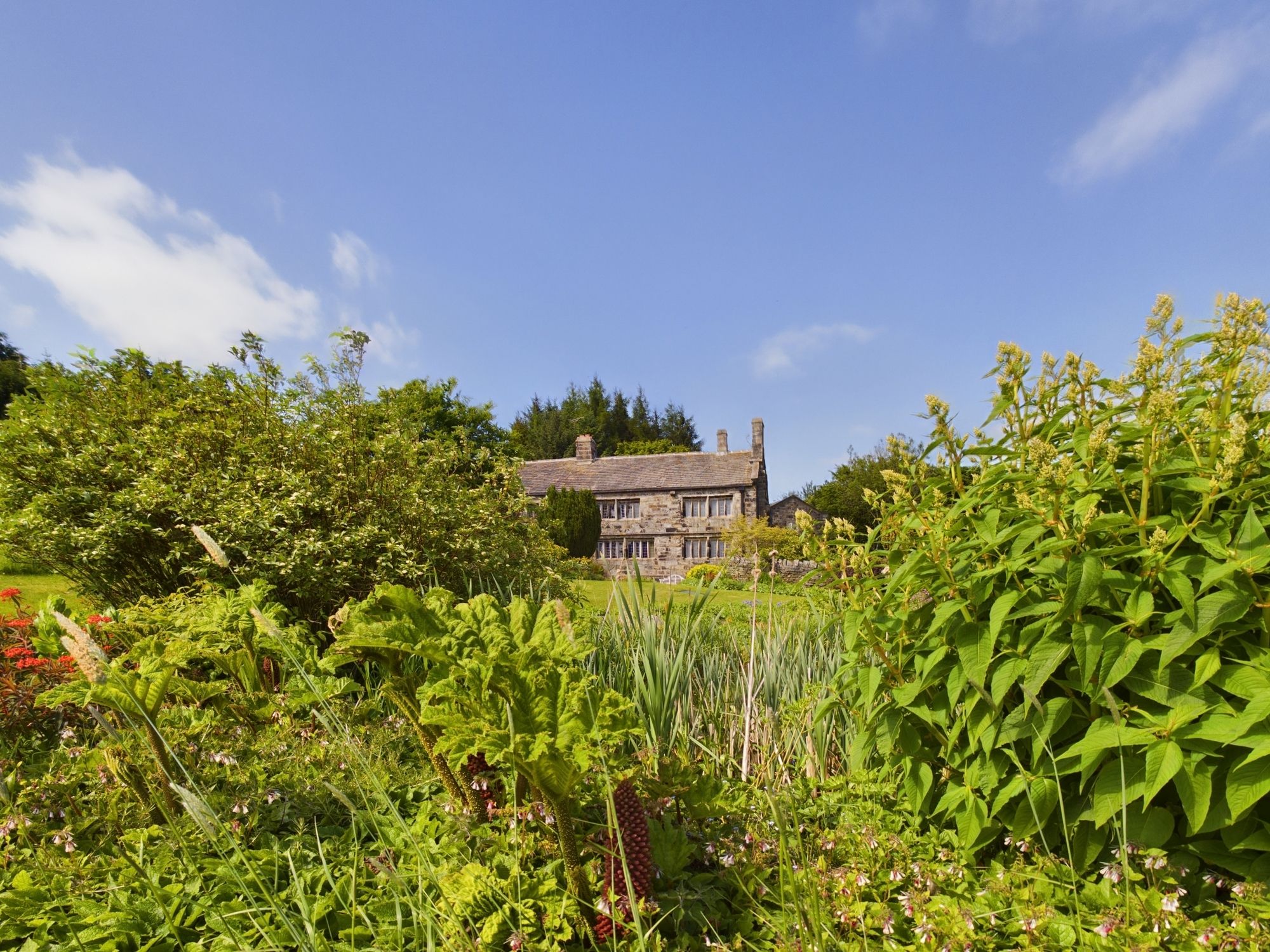 7 bedroom detached house For Sale in Todmorden - Photograph 5.
