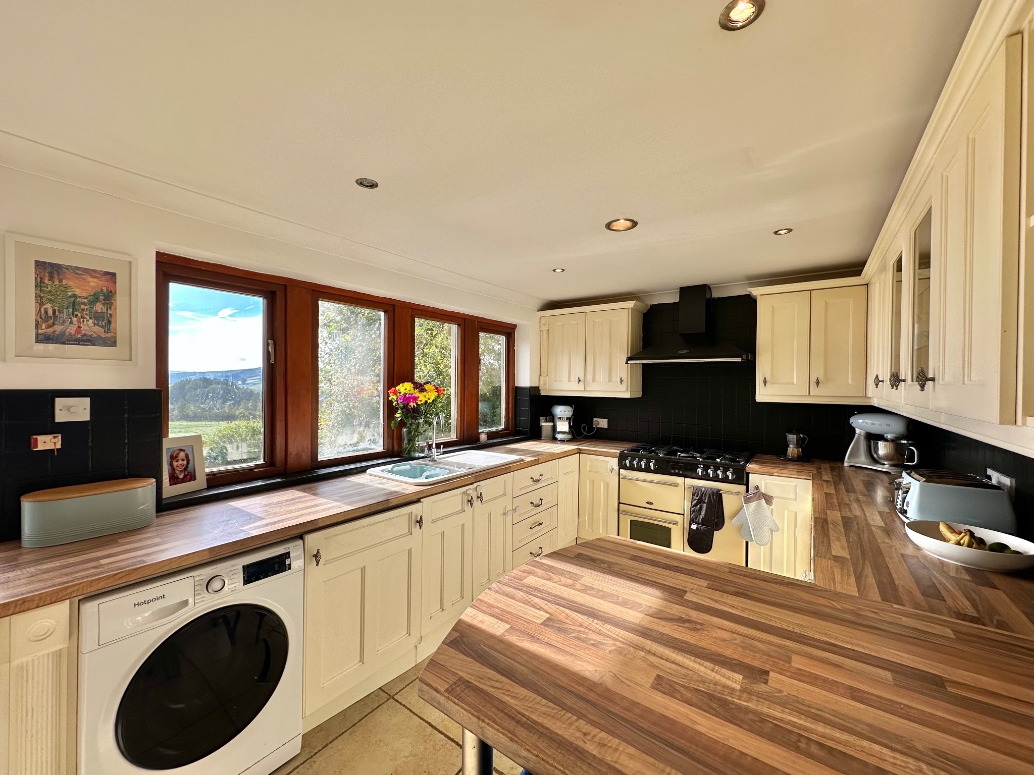 5 bedroom detached house For Sale in Hebden Bridge - Photograph 11.