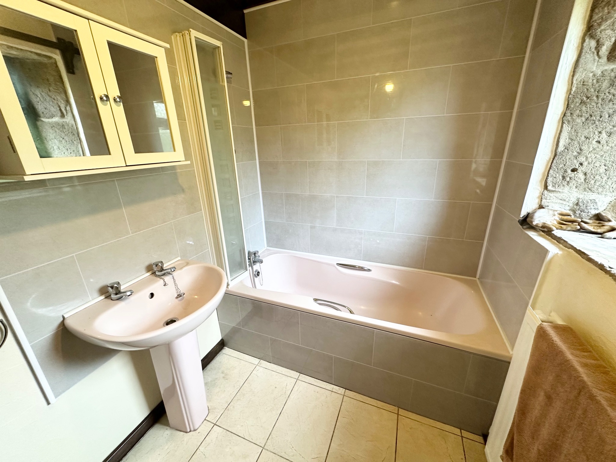 2 bedroom mid terraced house To Let in Hebden Bridge - Photograph 9.