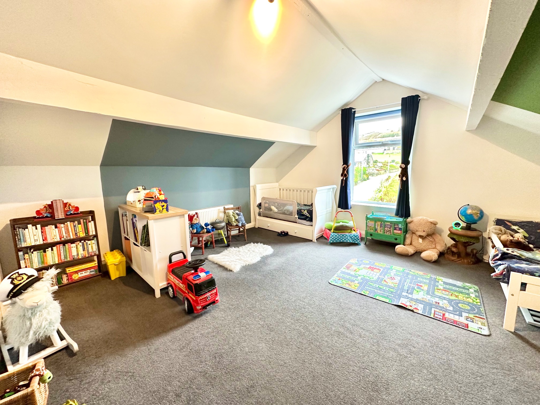 4 bedroom detached house For Sale in Hebden Bridge - Photograph 22.