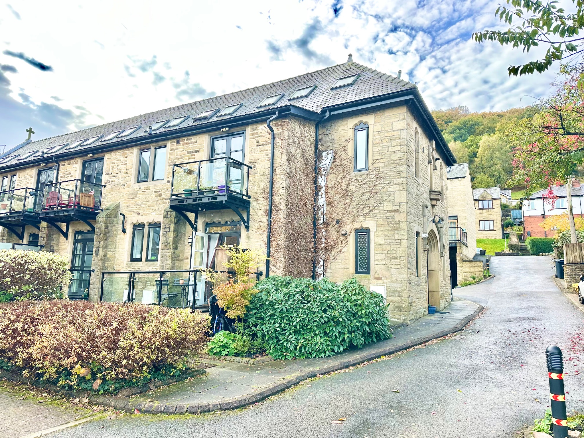 2 bedroom apartment flat/apartment For Sale in Hebden Bridge - Photograph 1.
