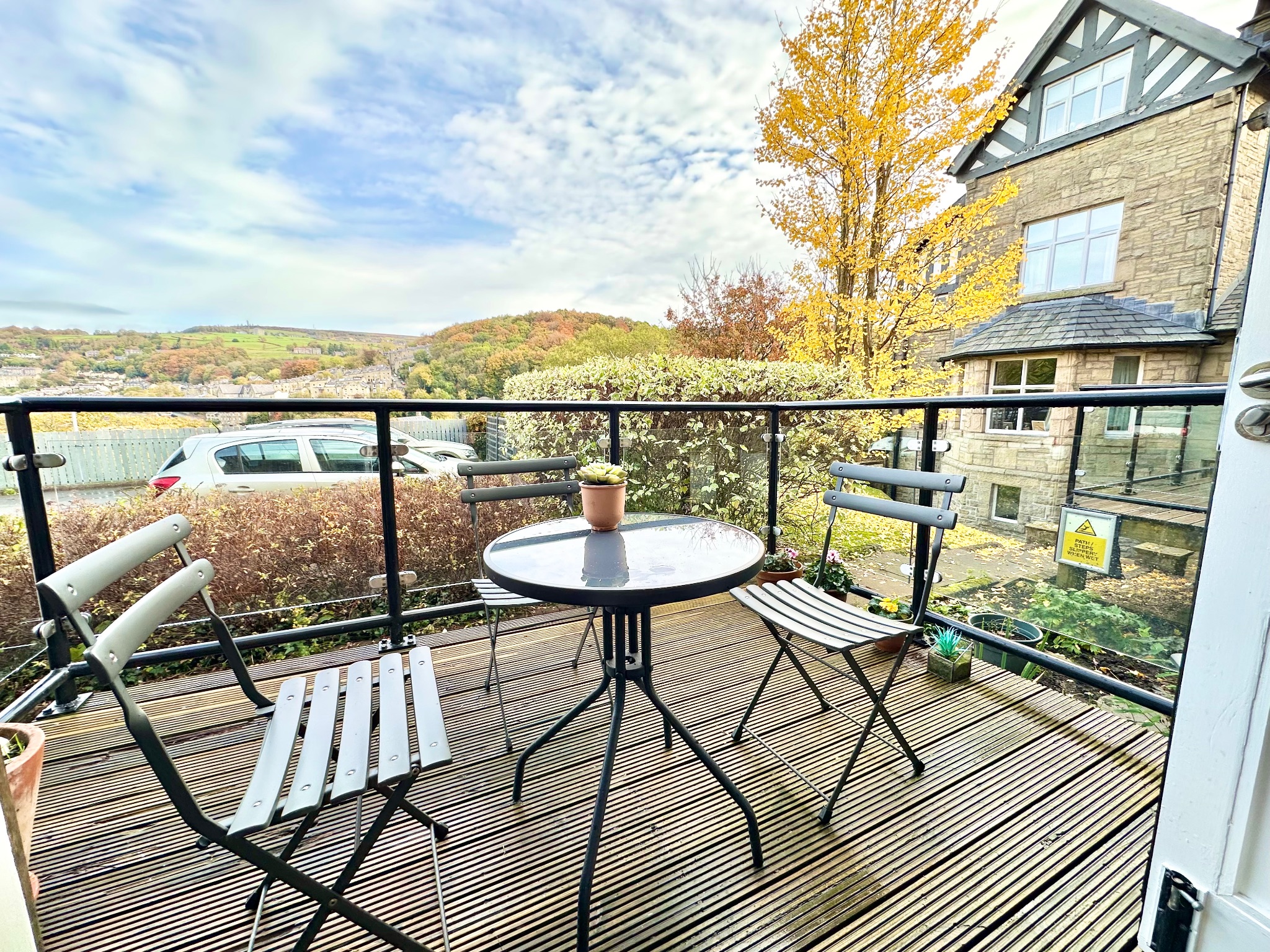 2 bedroom apartment flat/apartment For Sale in Hebden Bridge - Photograph 3.