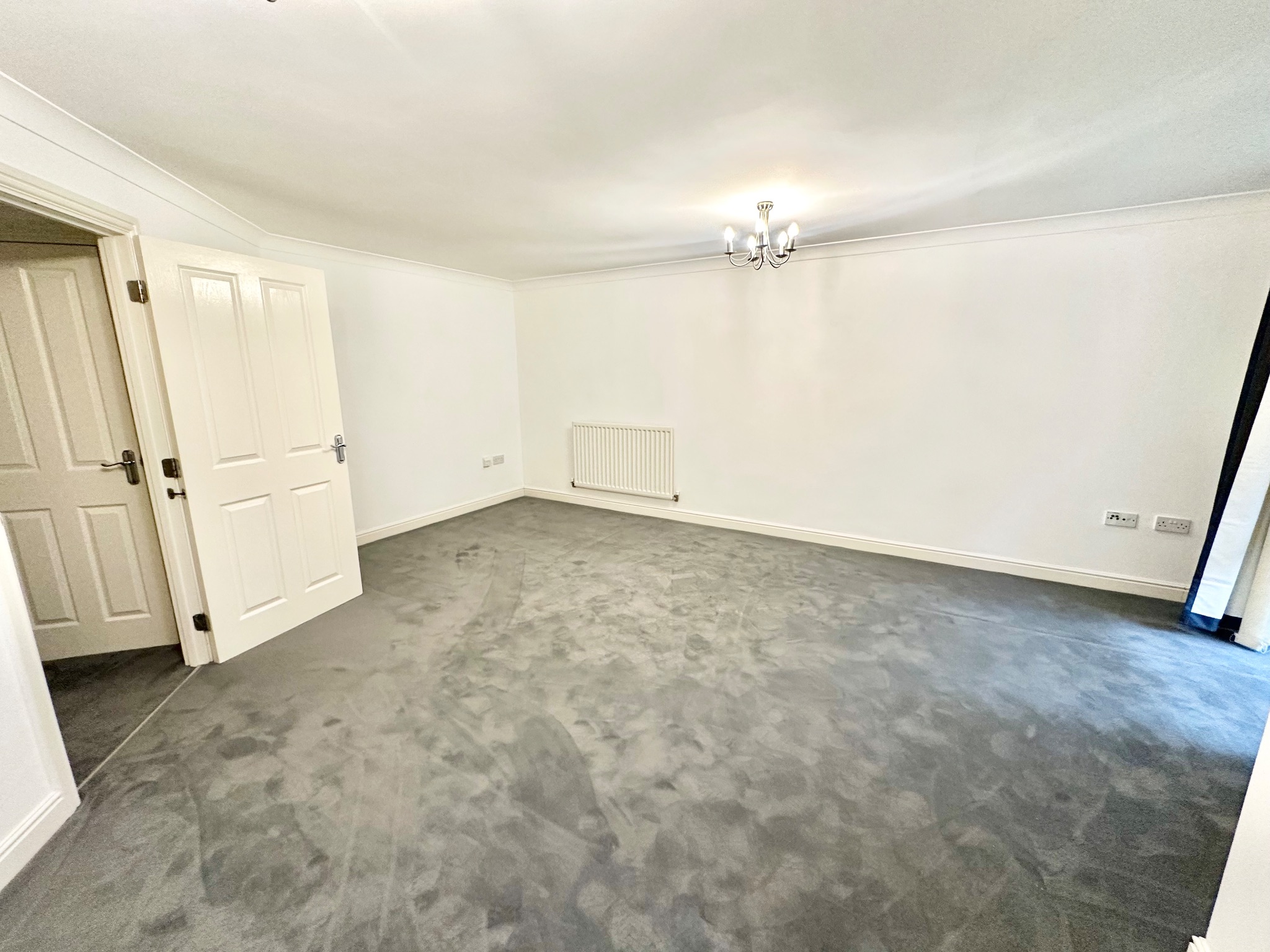 2 bedroom ground floor flat/apartment For Sale in Hebden Bridge - Photograph 4.