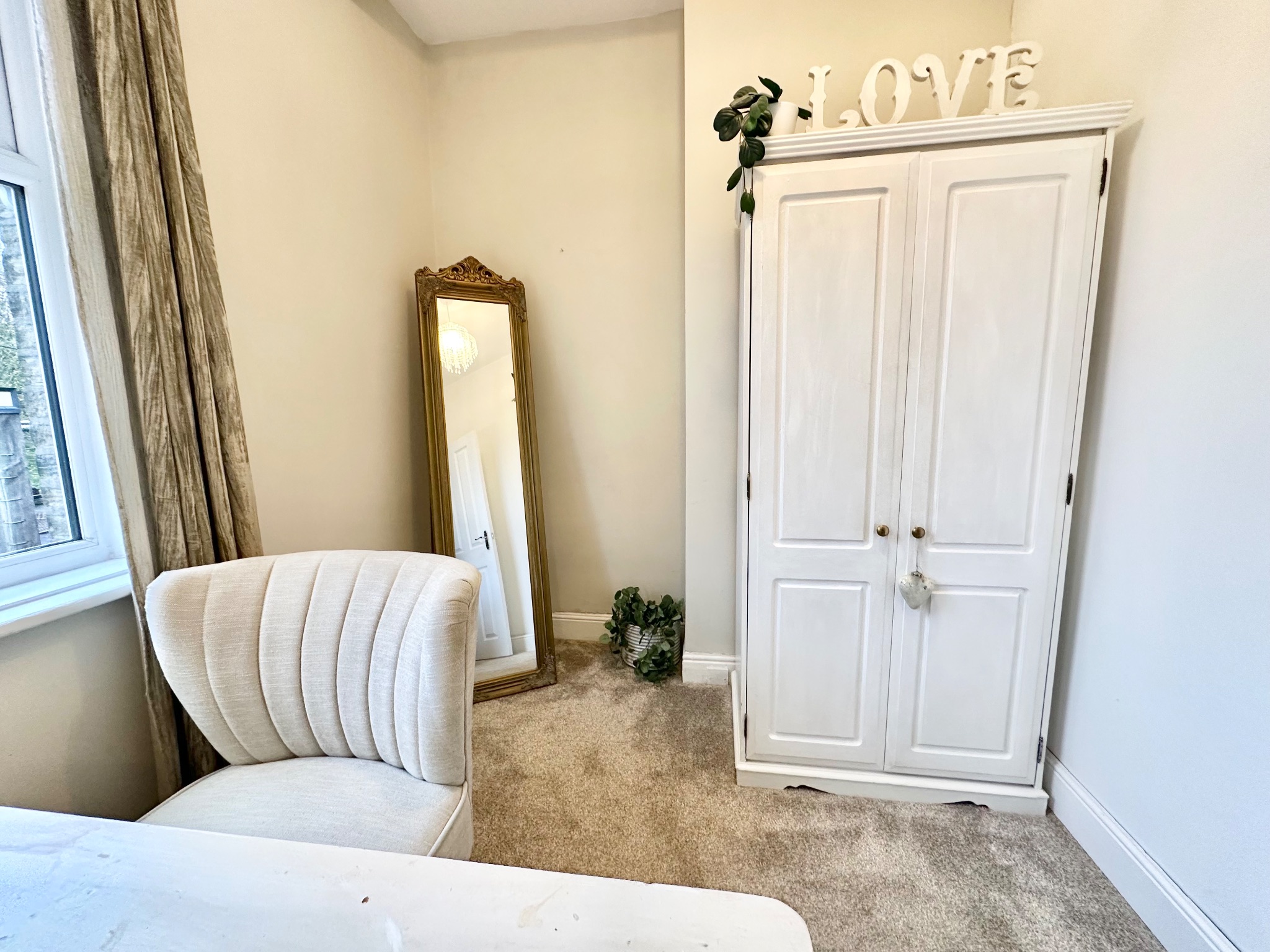 3 bedroom end terraced house For Sale in Halifax - Photograph 20.