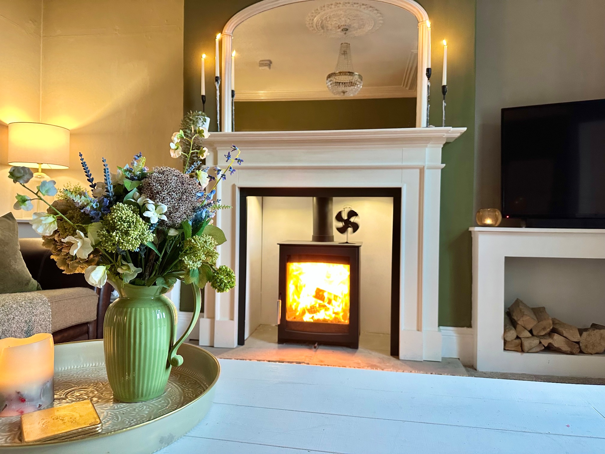 3 bedroom end terraced house For Sale in Halifax - Photograph 7.