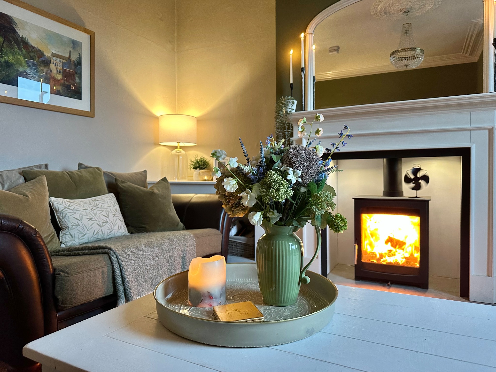 3 bedroom end terraced house For Sale in Halifax - Photograph 3.