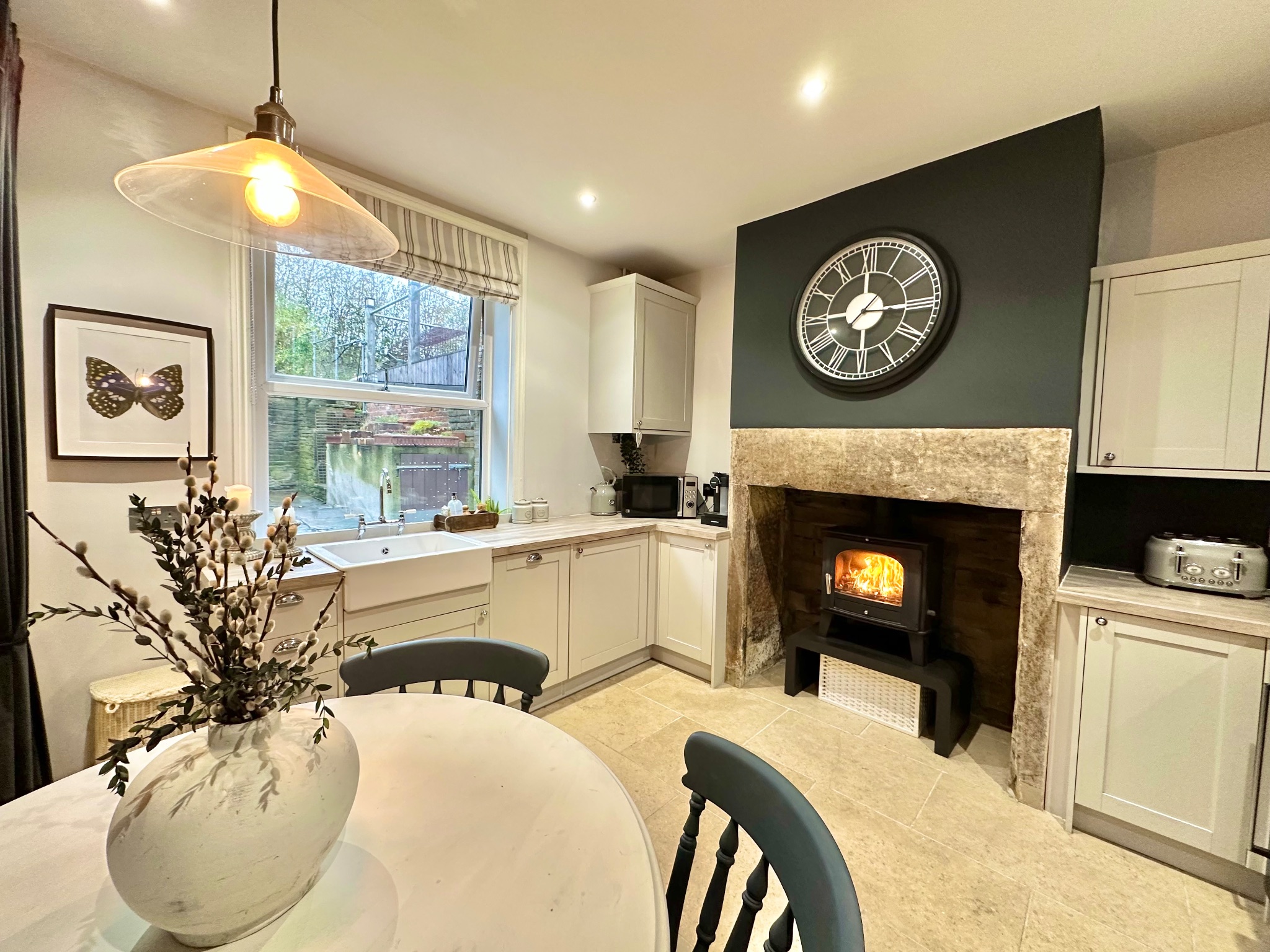 3 bedroom end terraced house For Sale in Halifax - Photograph 8.