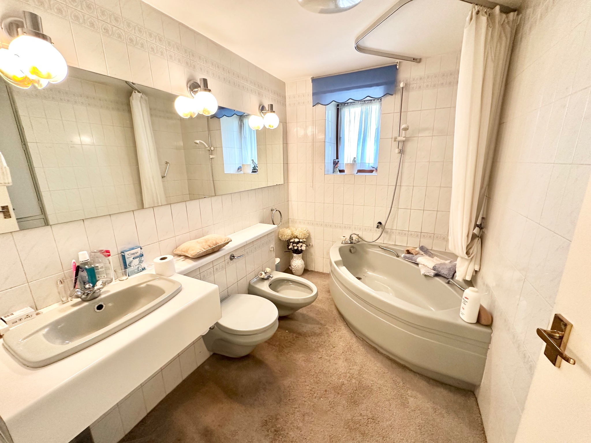 3 bedroom semi-detached bungalow For Sale in Hebden Bridge - Photograph 17.