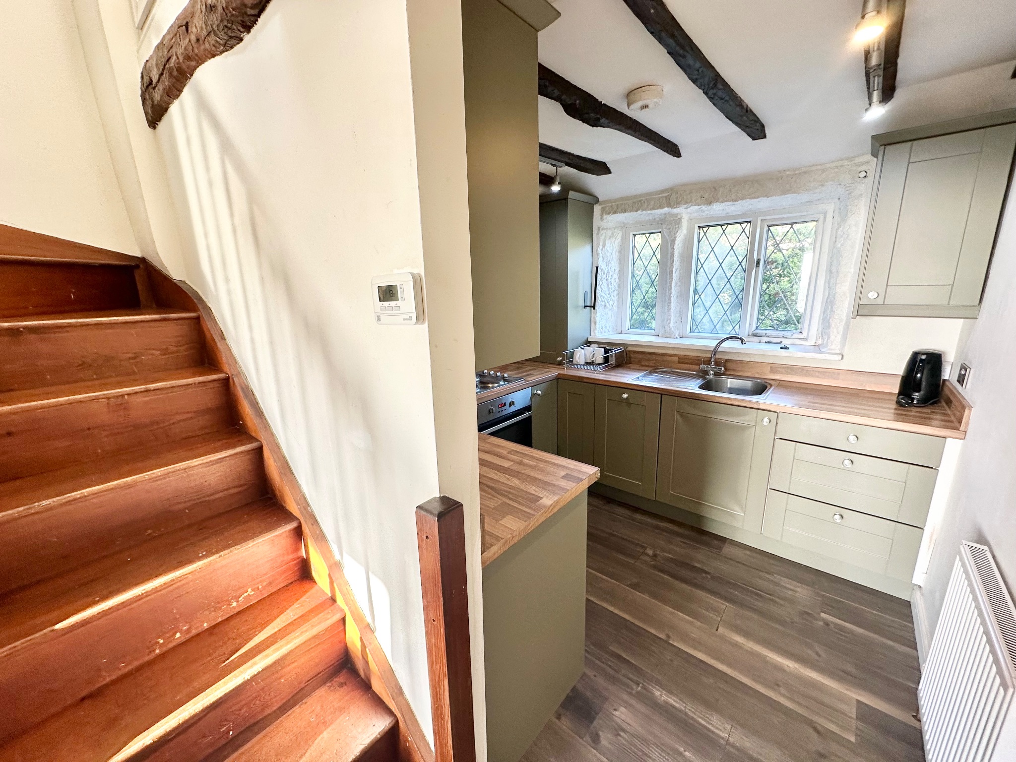 2 bedroom cottage house To Let in Hebden Bridge - Photograph 5.