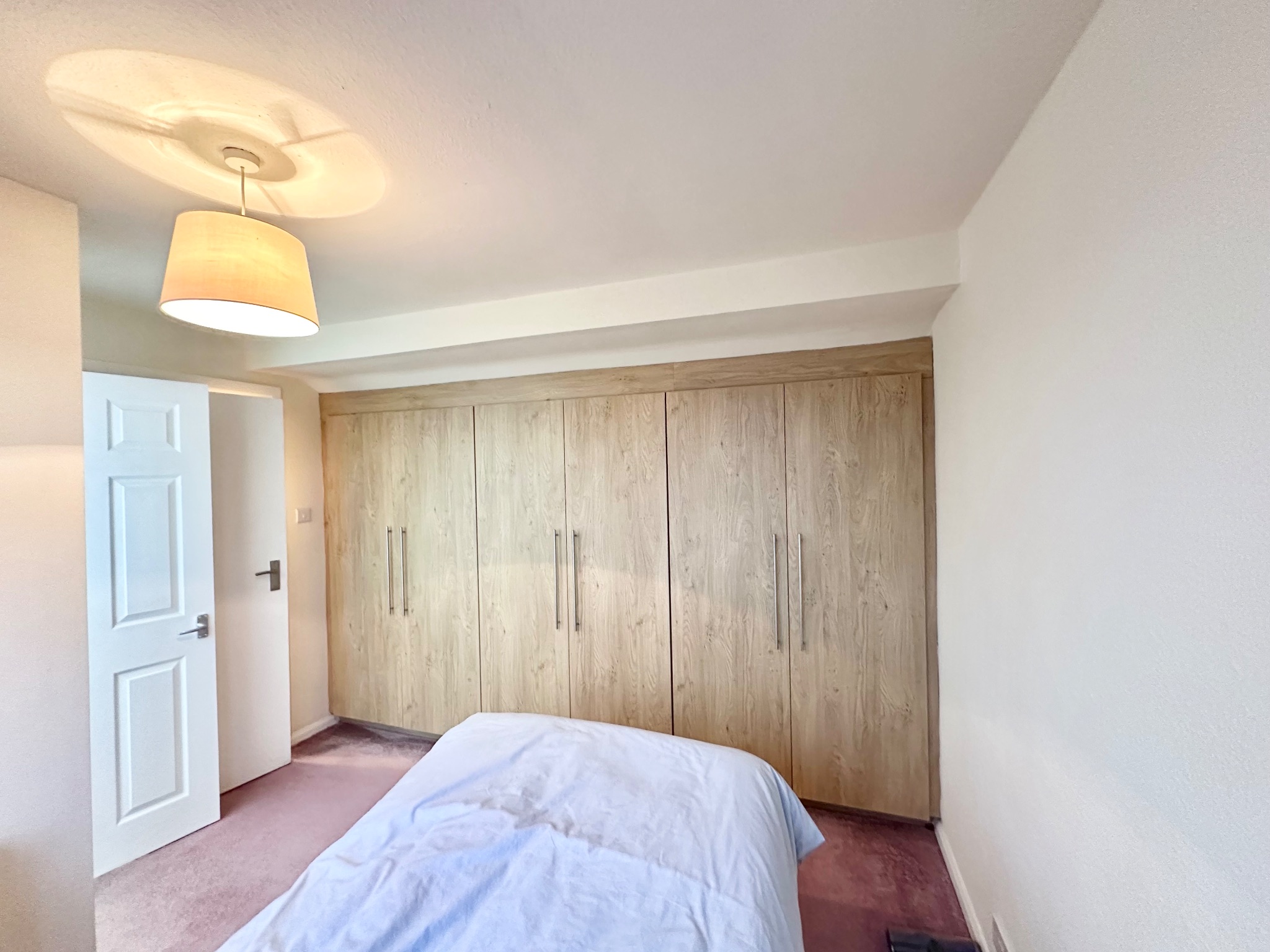 2 bedroom semi-detached house For Sale in Halifax - Photograph 12.