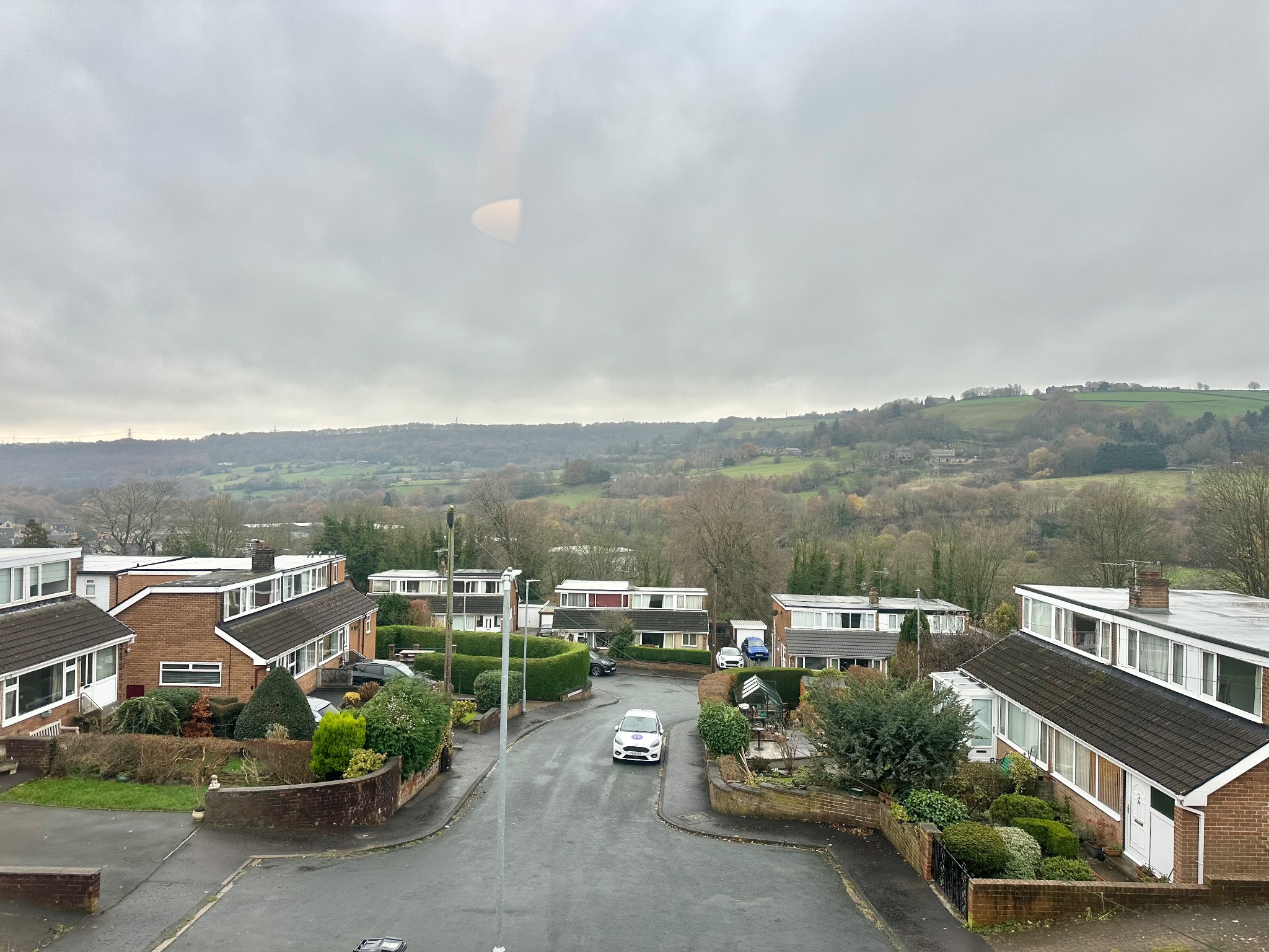 2 bedroom semi-detached house For Sale in Halifax - Photograph 13.