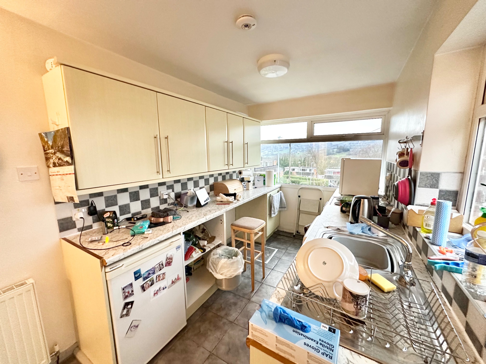 2 bedroom semi-detached house For Sale in Halifax - Photograph 6.