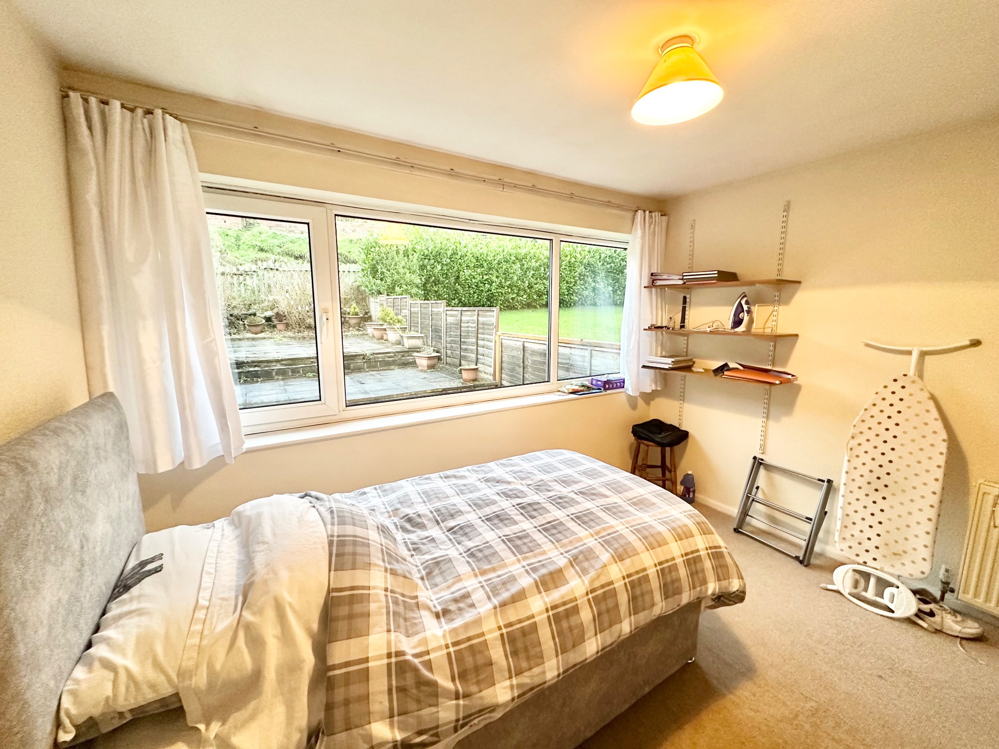 2 bedroom semi-detached house For Sale in Halifax - Photograph 9.