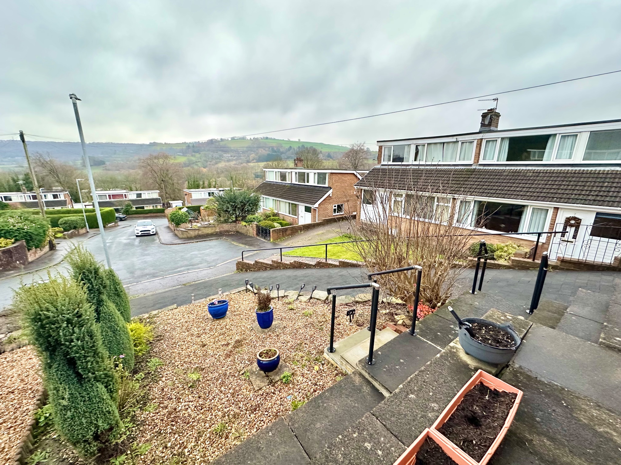 2 bedroom semi-detached house For Sale in Halifax - Photograph 2.