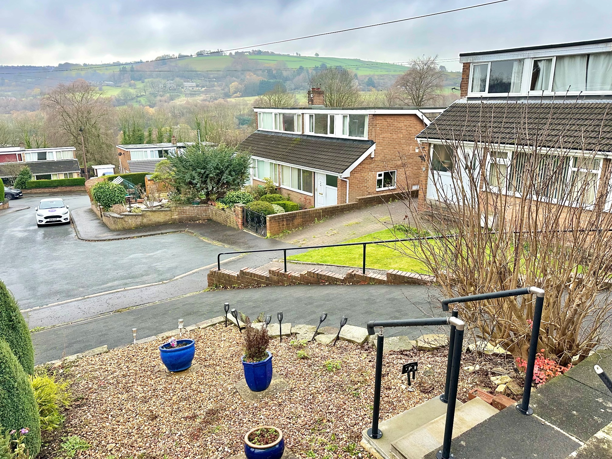 2 bedroom semi-detached house For Sale in Halifax - Photograph 21.