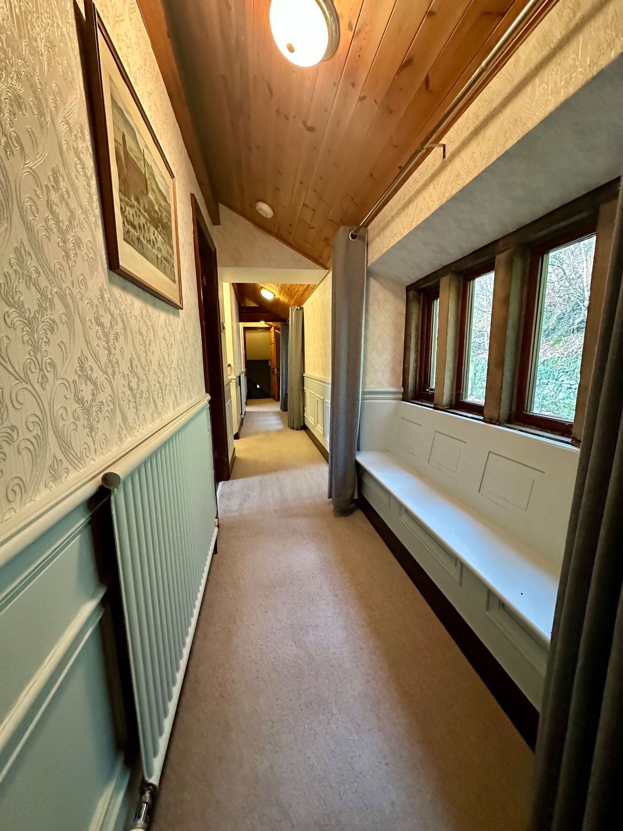 4 bedroom detached house For Sale in Todmorden - Photograph 19.