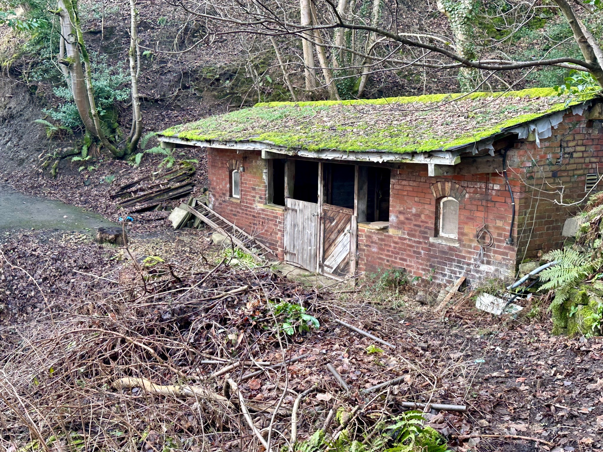4 bedroom detached house For Sale in Todmorden - Photograph 41.