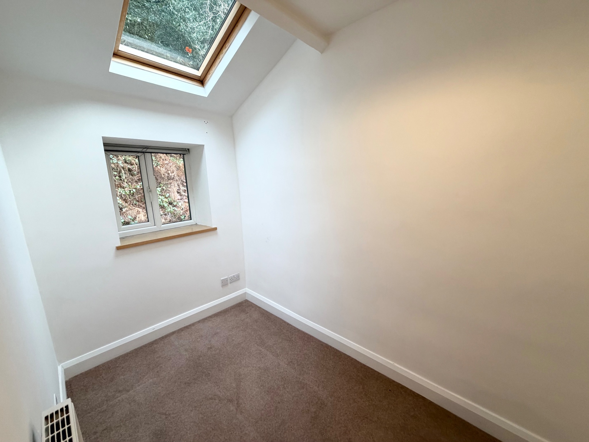 2 bedroom mid terraced house To Let in Hebden Bridge - Photograph 16.