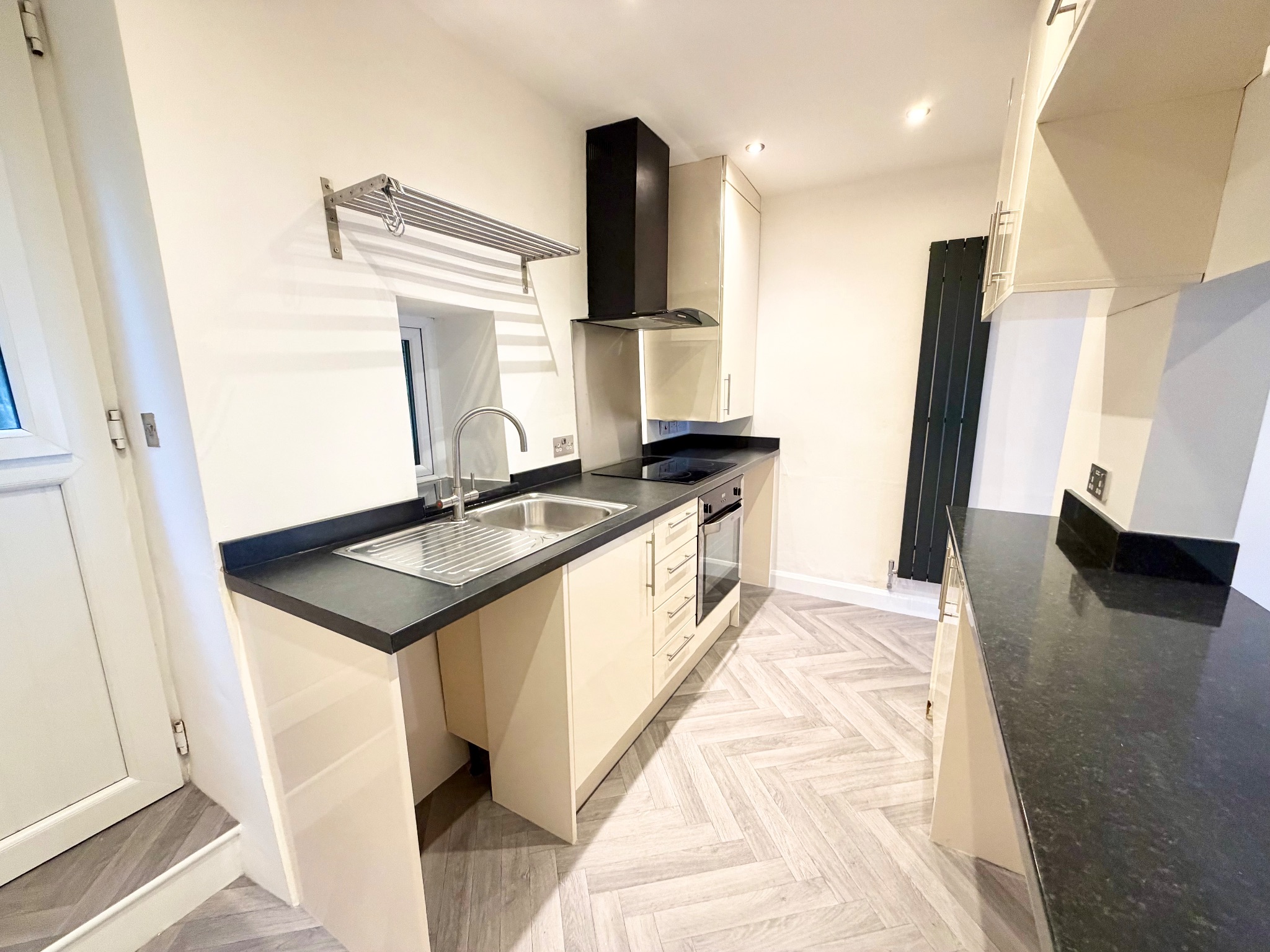 2 bedroom mid terraced house To Let in Hebden Bridge - Photograph 7.