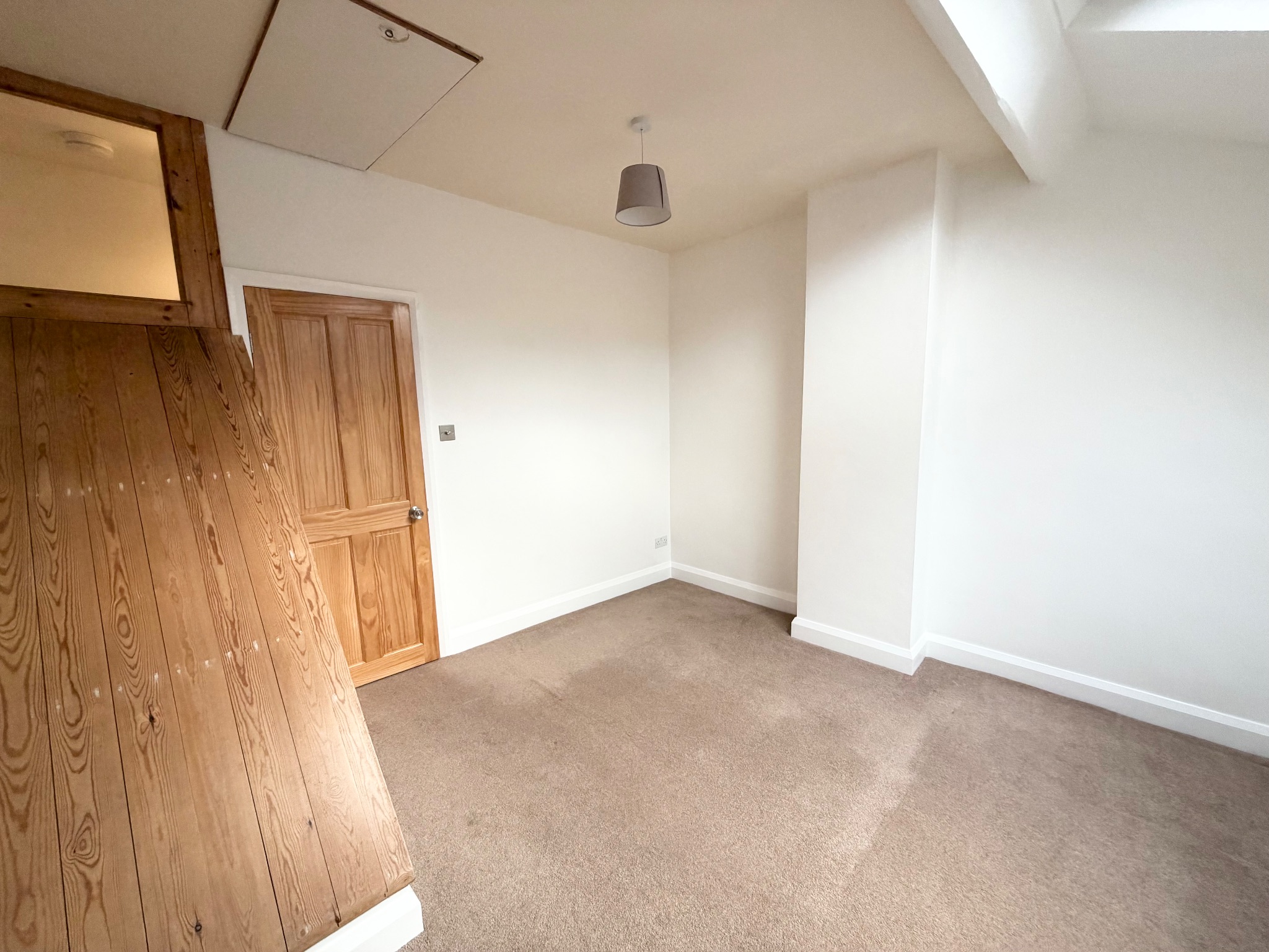2 bedroom mid terraced house To Let in Hebden Bridge - Photograph 13.