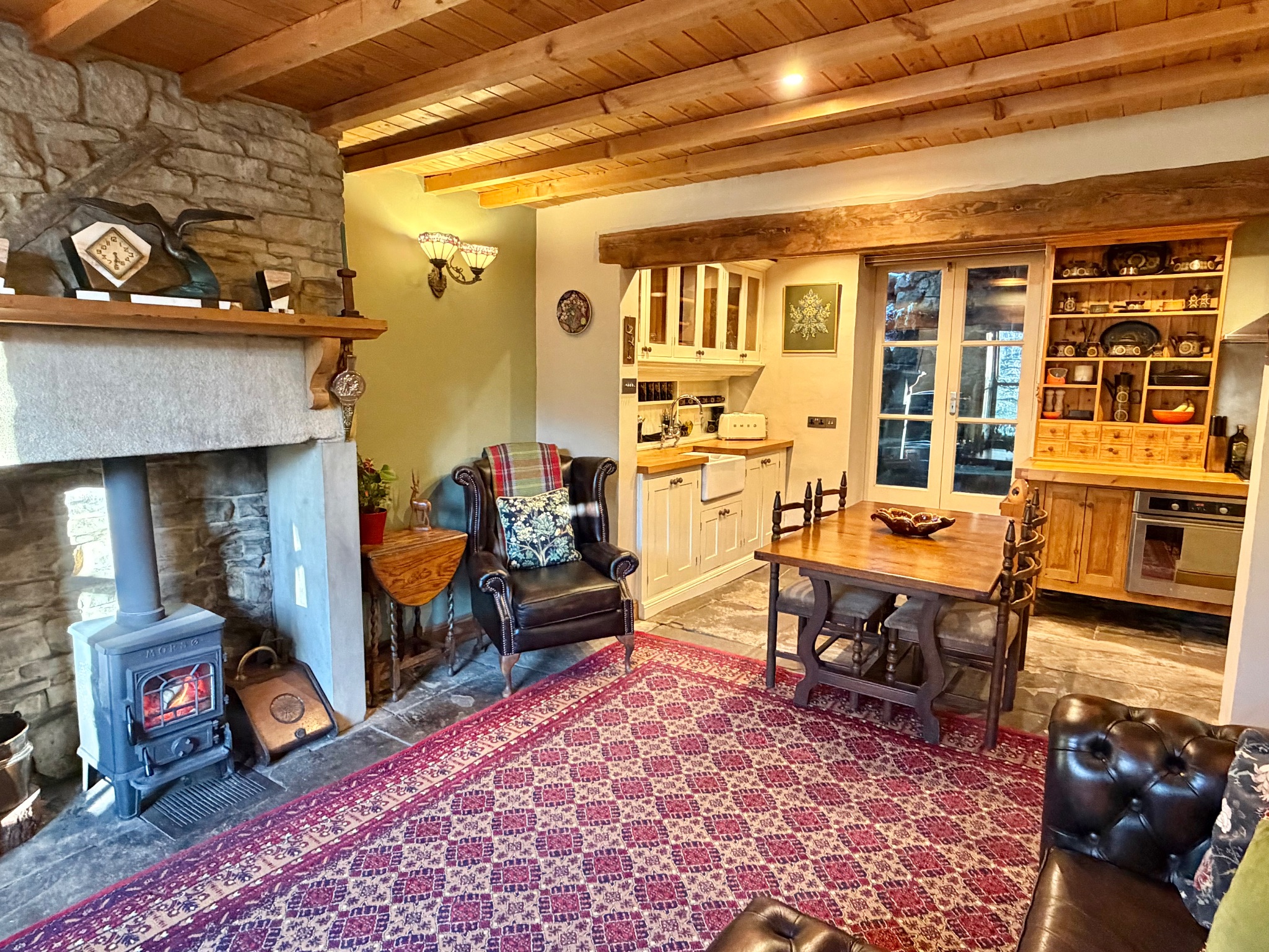 3 bedroom mid terraced house For Sale in Hebden Bridge - Photograph 4.
