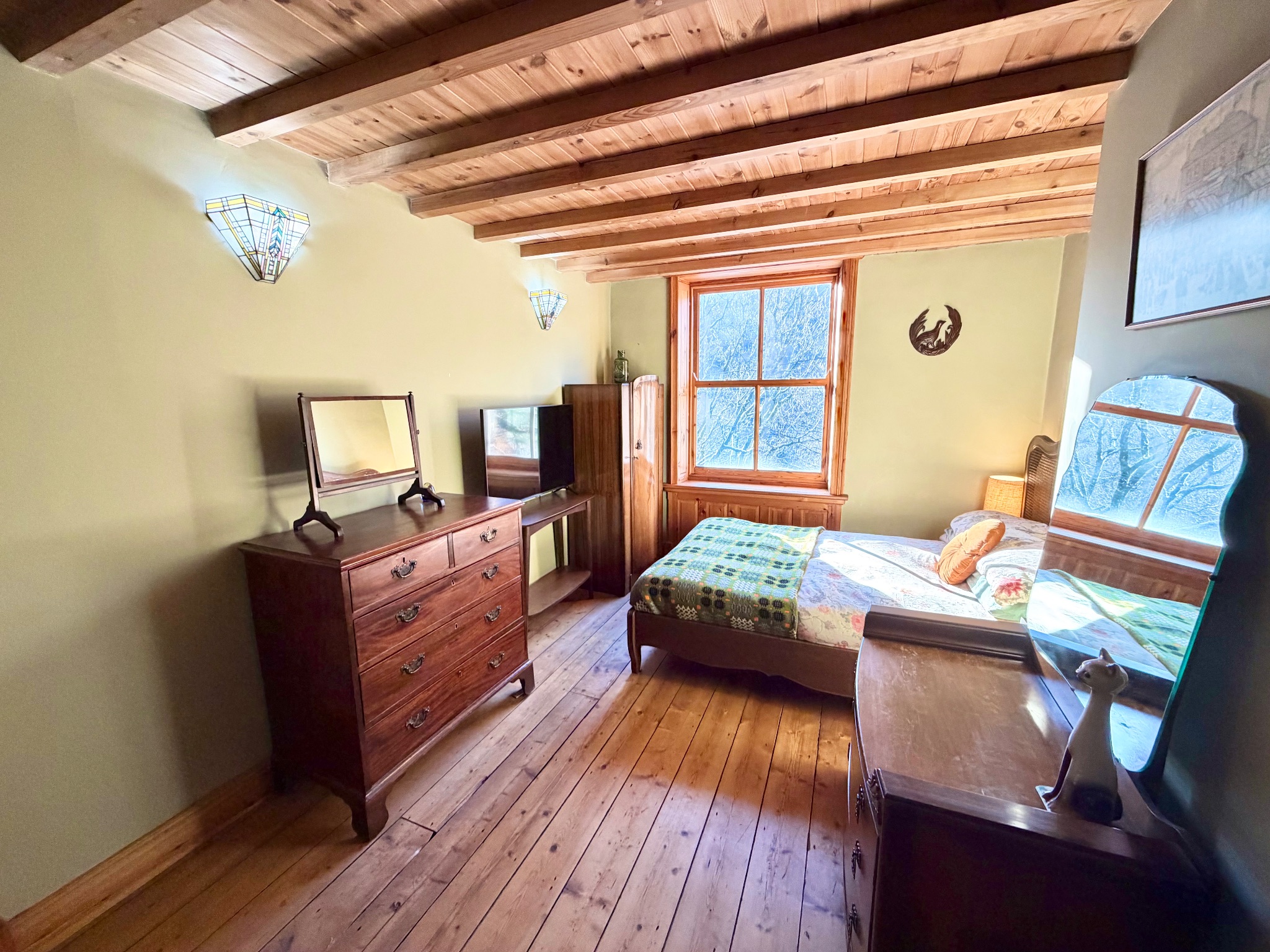 3 bedroom mid terraced house For Sale in Hebden Bridge - Photograph 15.