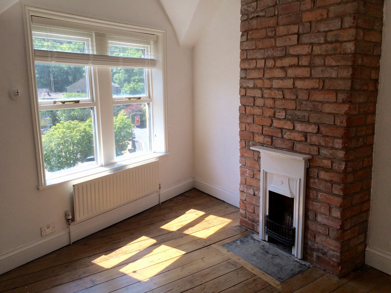 2 bedroom mid terraced house Let Agreed in Hebden Bridge - Photograph 9