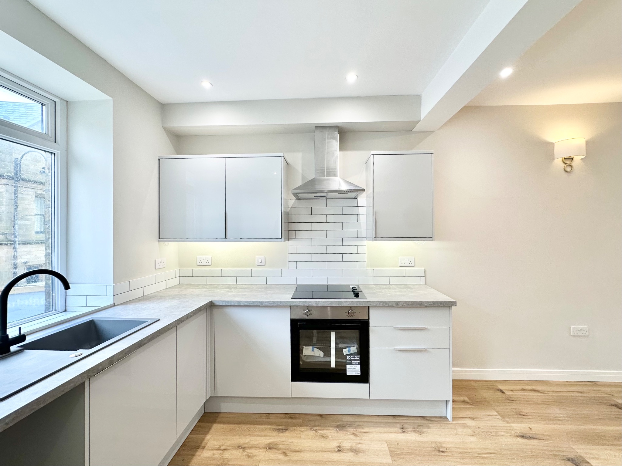 3 bedroom apartment flat/apartment To Let in Hebden Bridge - Photograph 3.