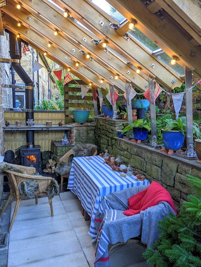 3 bedroom semi-detached house For Sale in Hebden Bridge - Covered Canopy Area.