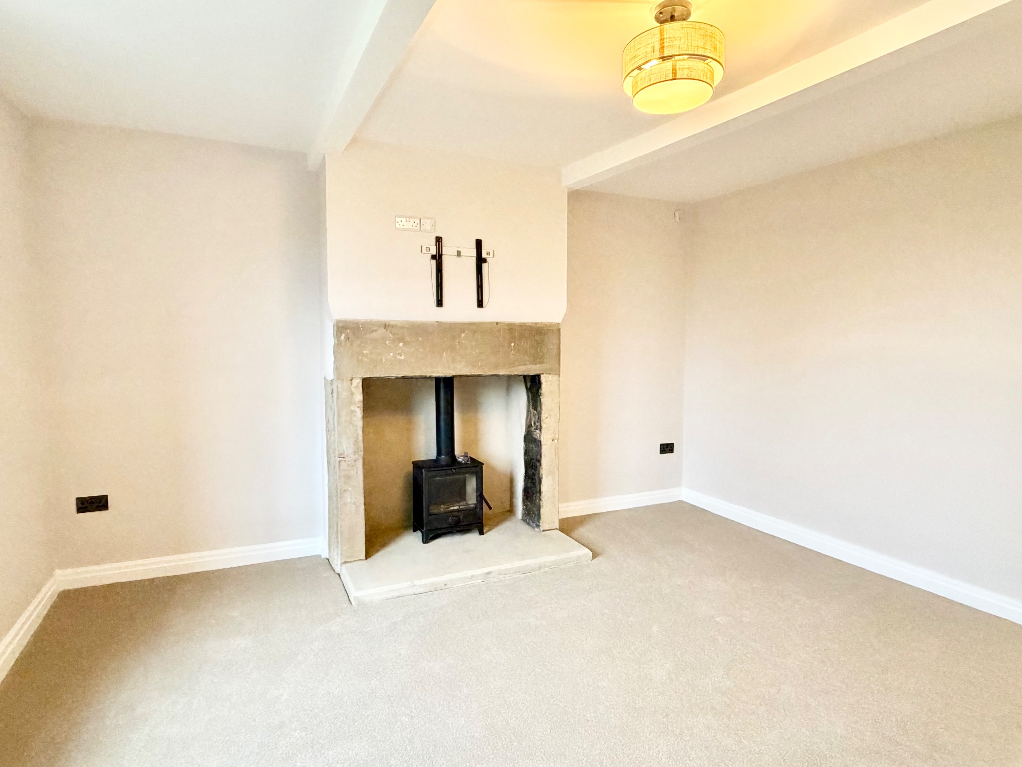 3 bedroom mid terraced house To Let in Halifax - Photograph 5.