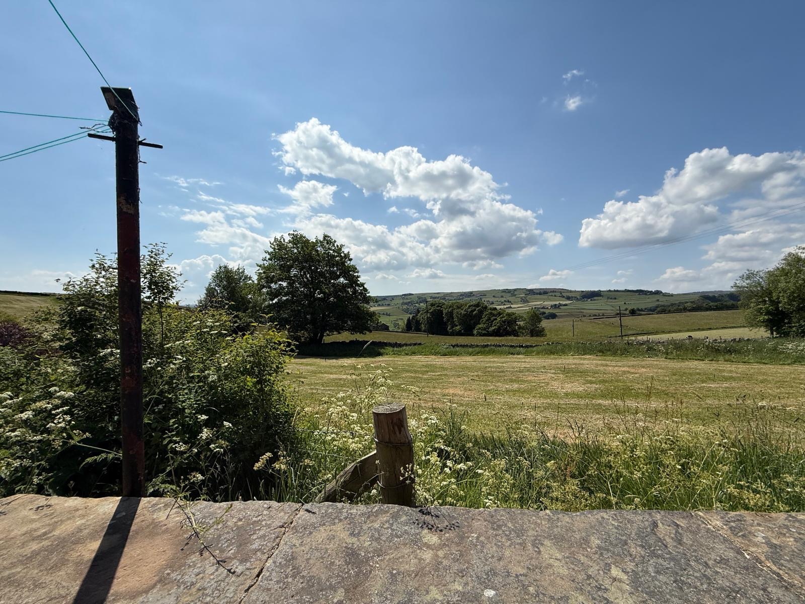 3 bedroom mid terraced house Let Agreed in Halifax - Photograph 2.