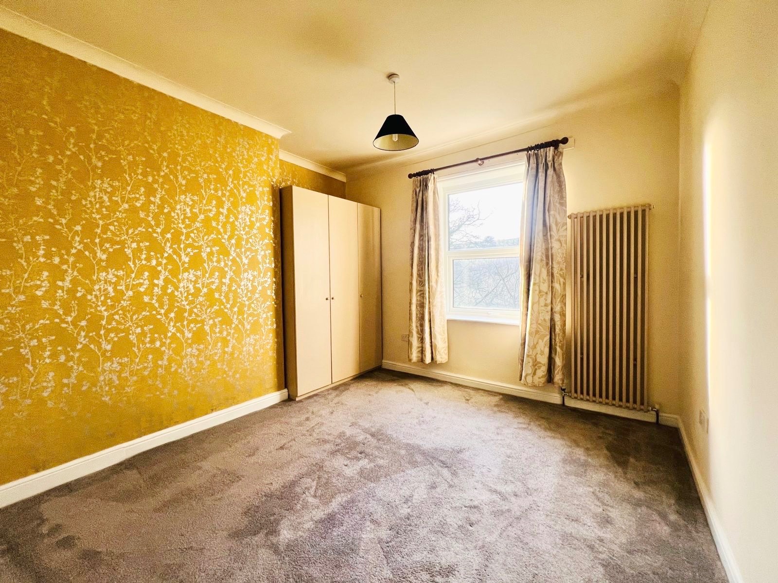 2 bedroom end terraced house For Sale in Halifax - Photograph 7.