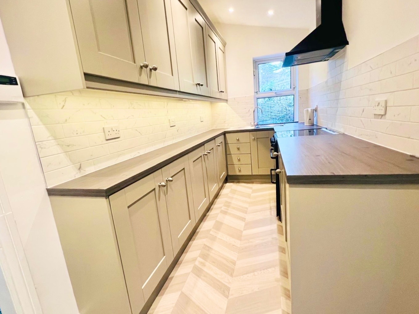 2 bedroom end terraced house For Sale in Halifax - Photograph 5.