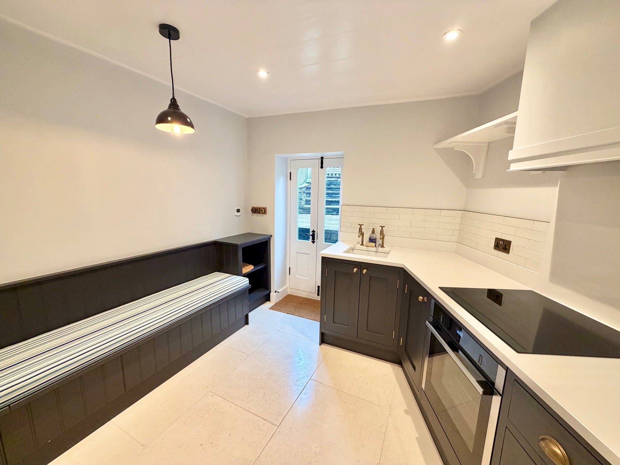 2 bedroom end terraced house To Let in Midgley - Photograph 8.