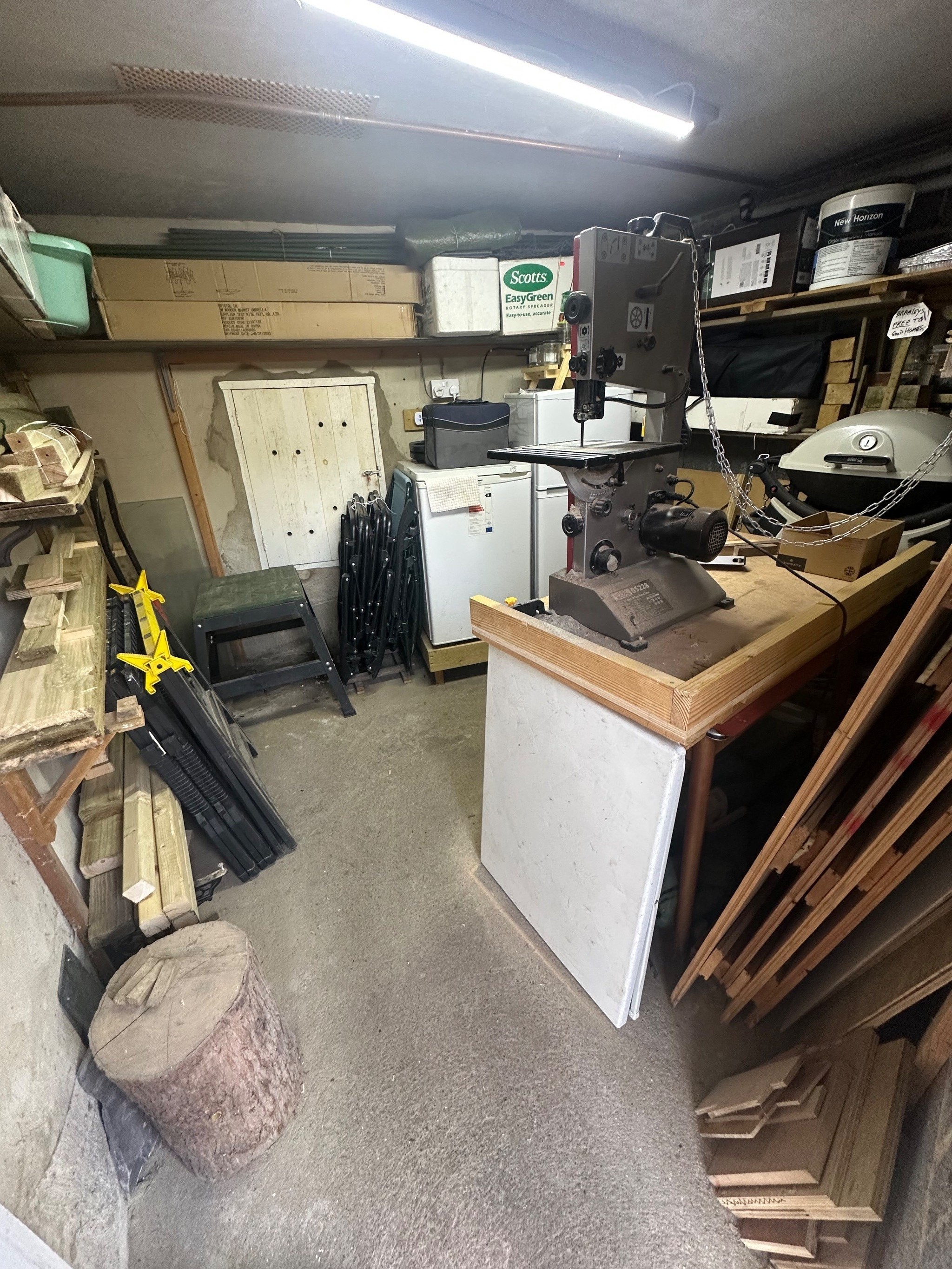 3 bedroom detached house For Sale in Halifax - Photograph 26.