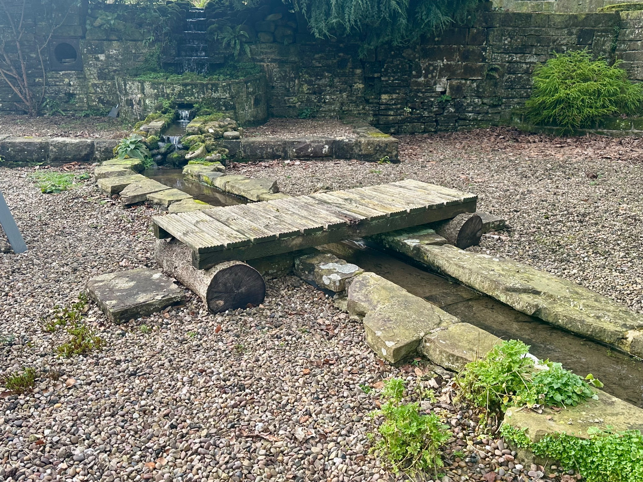 3 bedroom detached house For Sale in Halifax - Photograph 32.